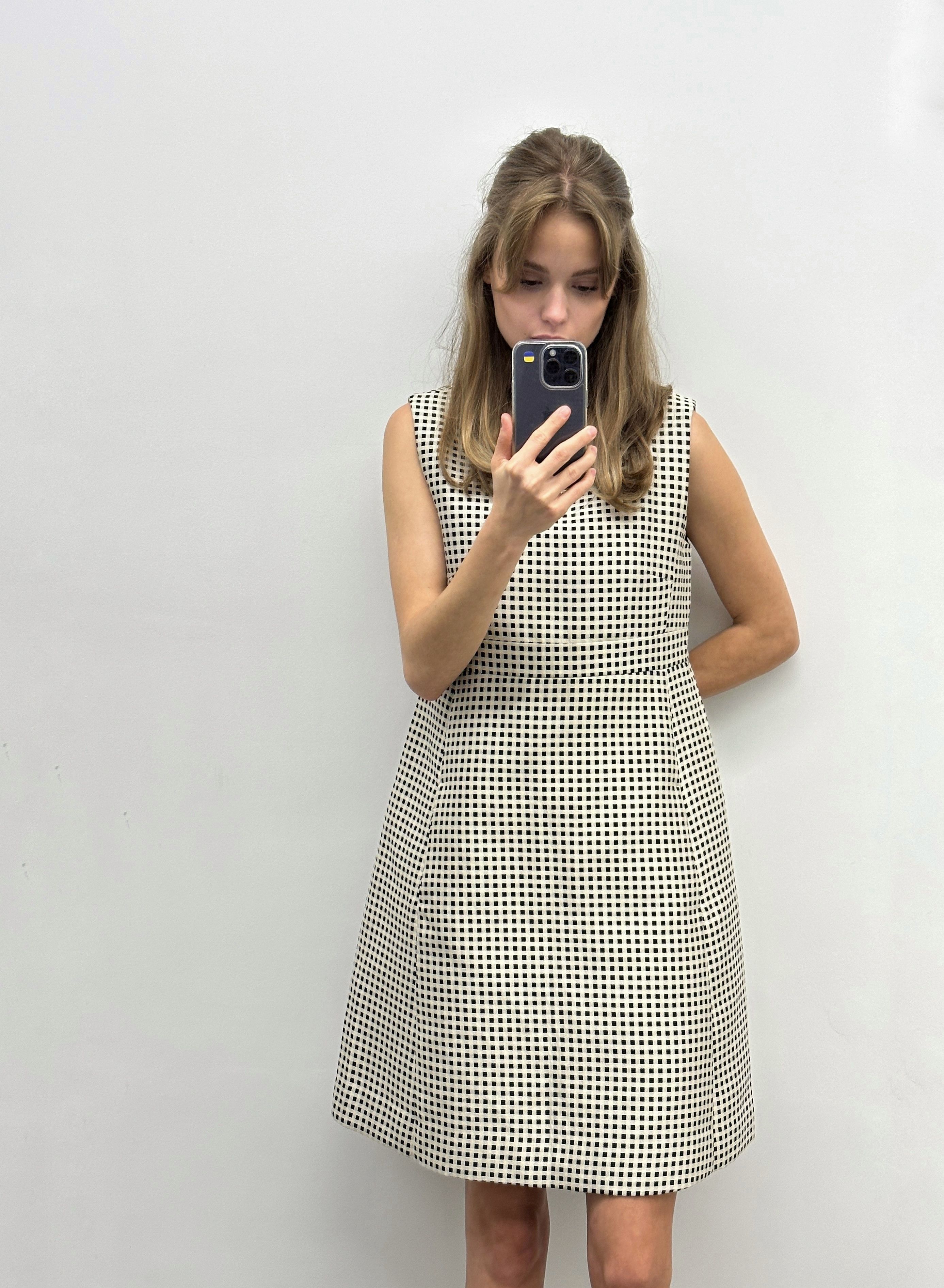 Max Mara Max Mara Midi Dress Size M / US 6-8 / IT 42-44 - 2 Thumbnail