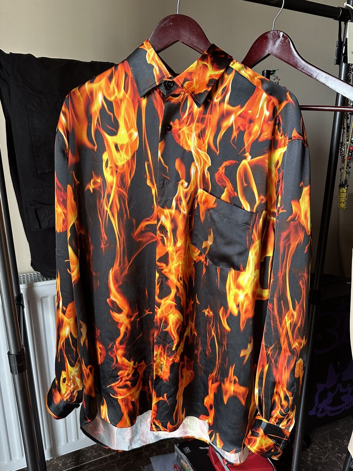 Vetements Vetements - fire print Size US S / EU 44-46 / 1 - 1 Thumbnail