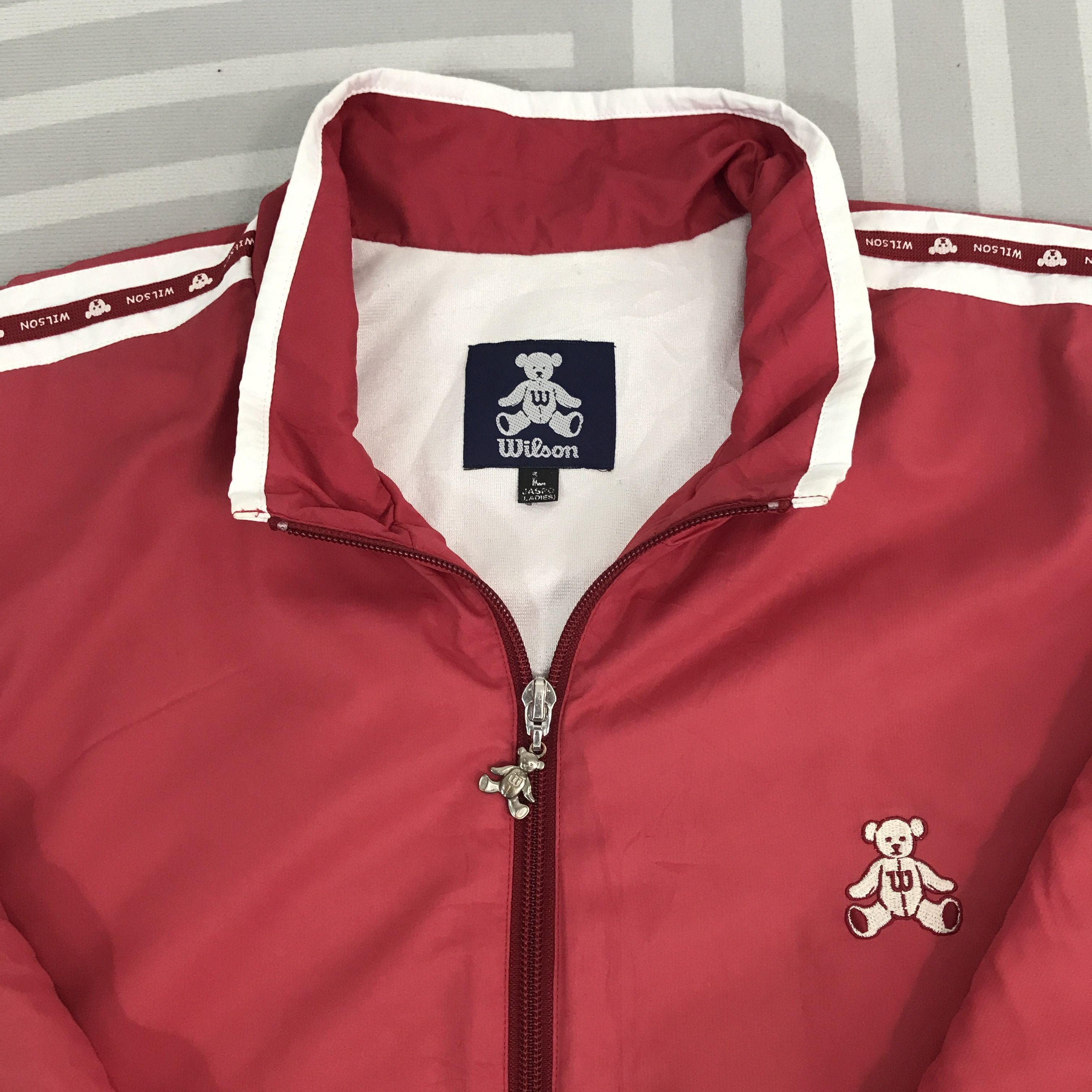Vintage × Wilson Vintage Wilson bear windbreaker Jacket Size US L / EU 52-54 / 3 - 8 Thumbnail