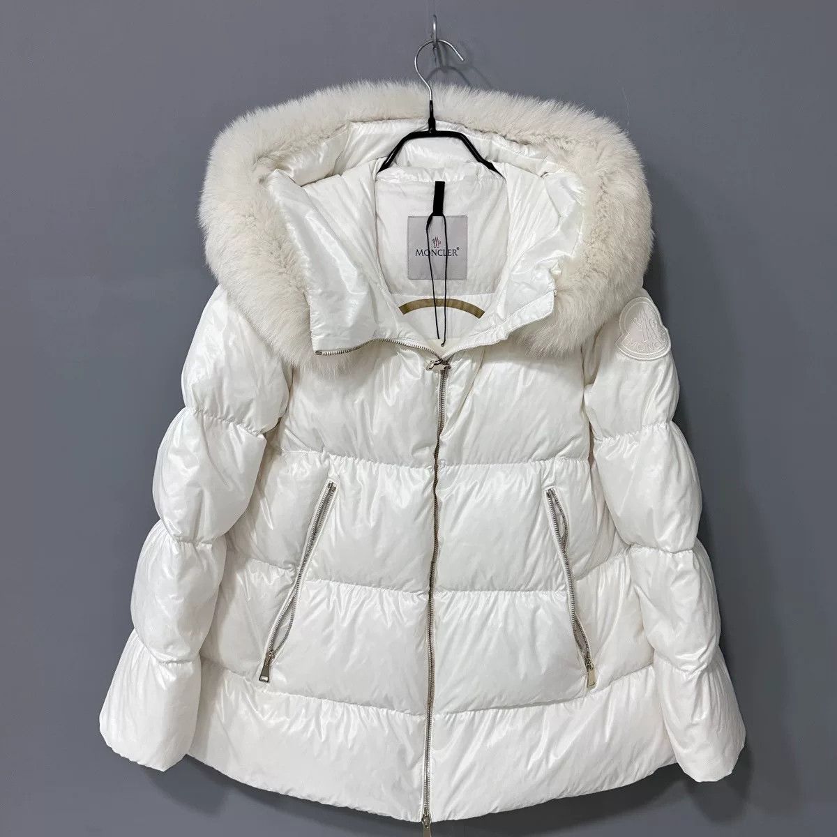 Moncler Moncler White Fur-Lined Down Jacket Size L / US 10 / IT 46 - 1 Thumbnail