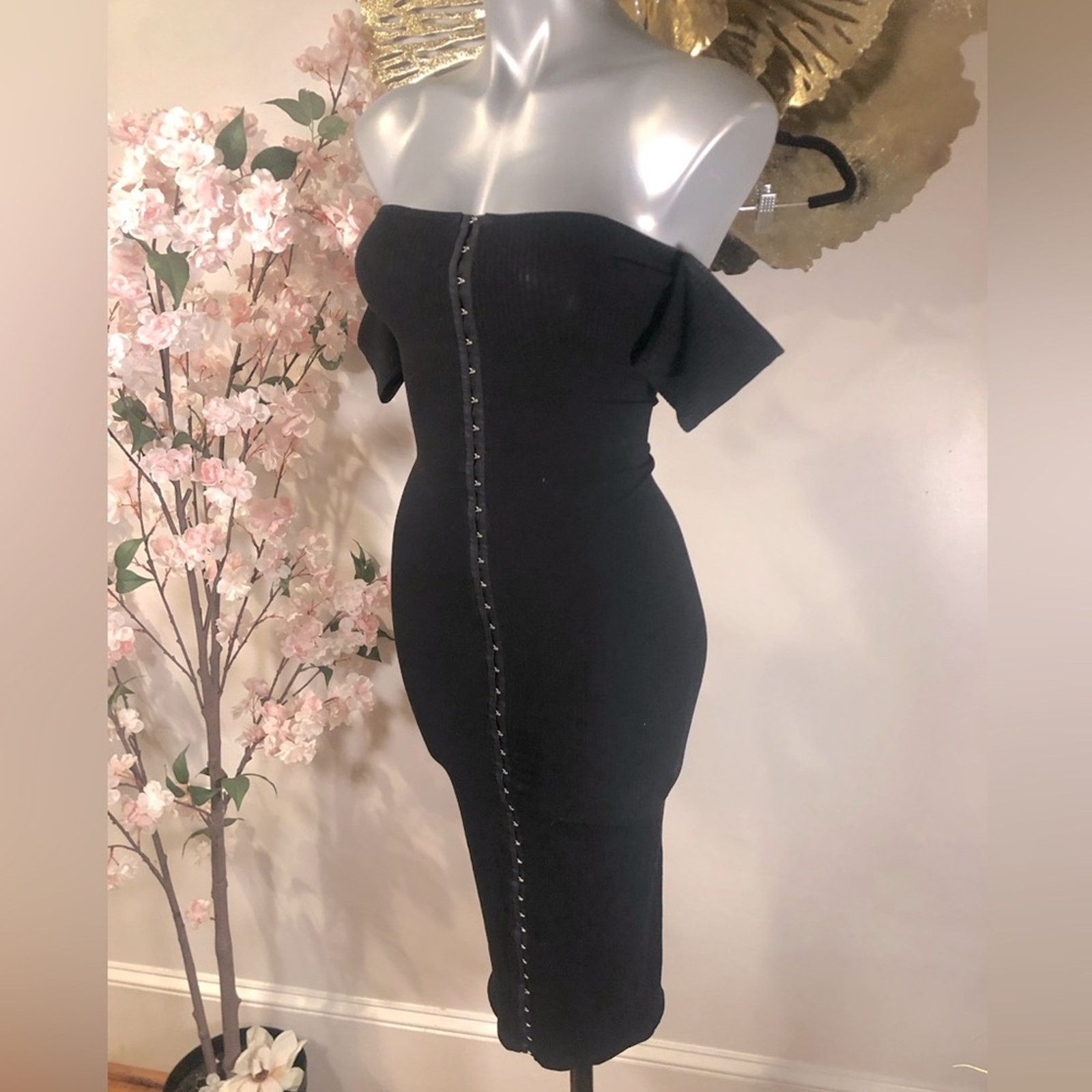 Reformation Dress Body con front clasp row design