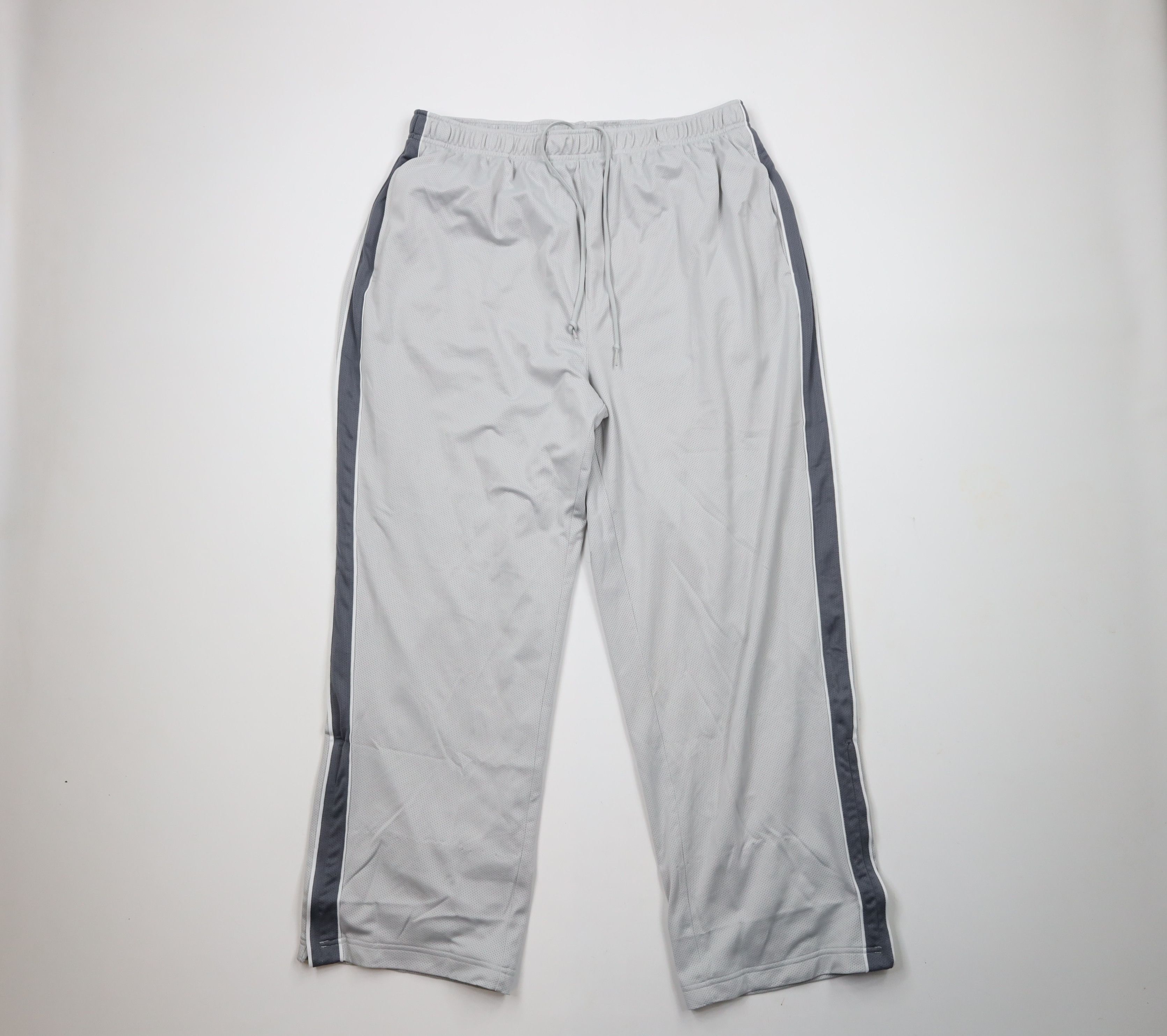 Vintage Vintage 90s Streetwear Lined Wide Leg Mesh Sweatpants Gray Size US 38 / EU 54 - 1 Thumbnail