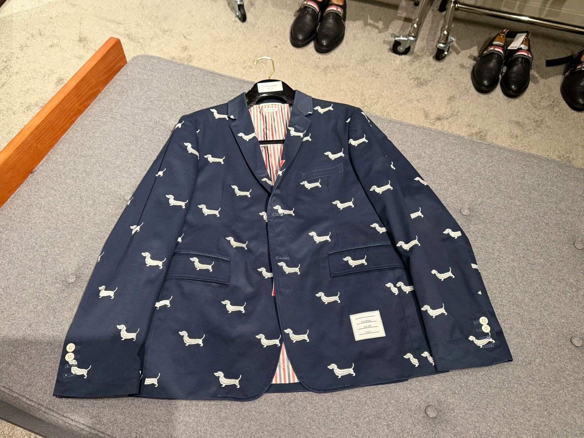 Thom Browne Thom Browne Rare Dog Embroidery Navy Blazer Size 3 New Size US L / EU 52-54 / 3 - 3 Thumbnail