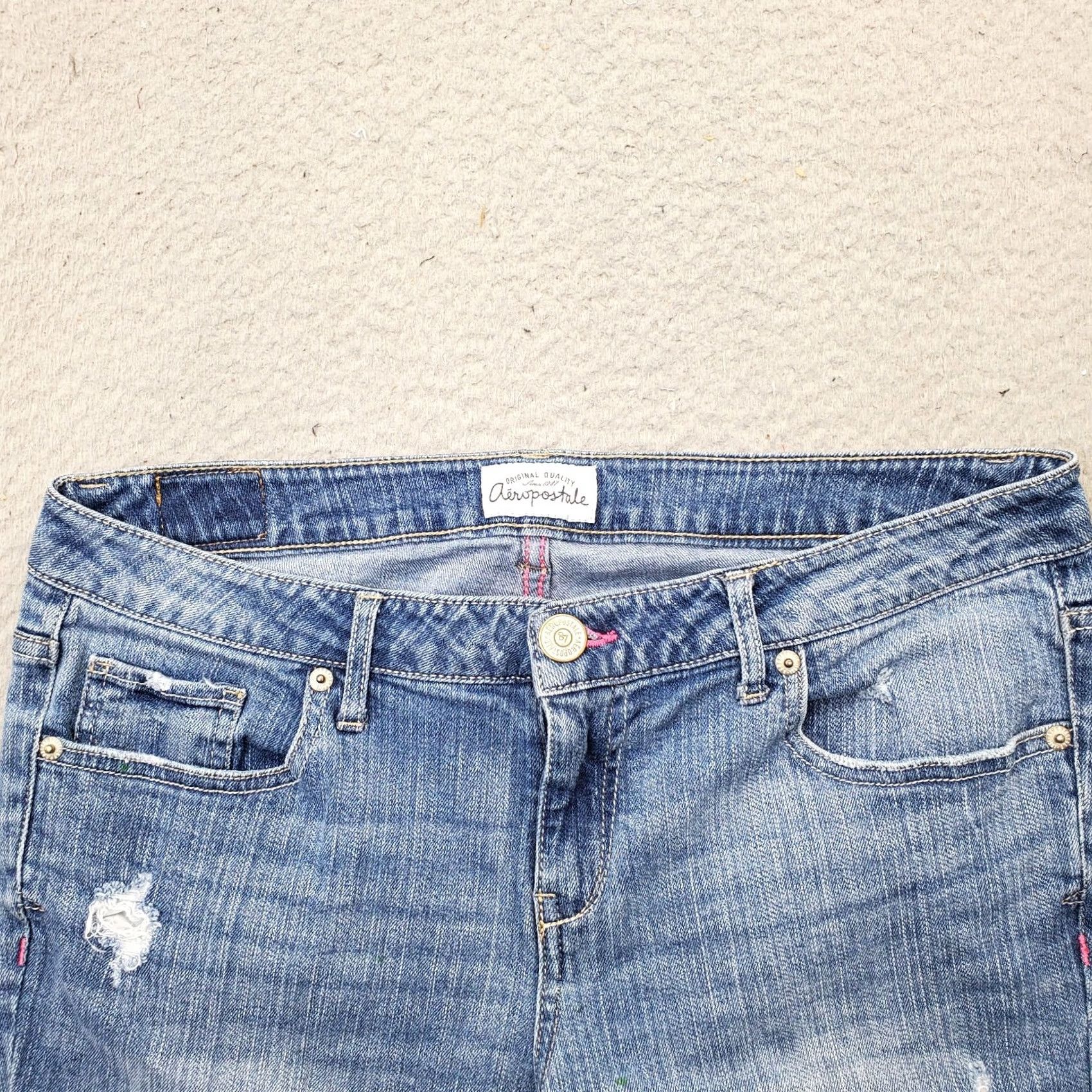 Vintage Aéropostale Bermuda Shorts Womens 12 Blue Denim Faded Distressed Raw Hem Size 34" / US 12 / IT 48 - 3 Thumbnail