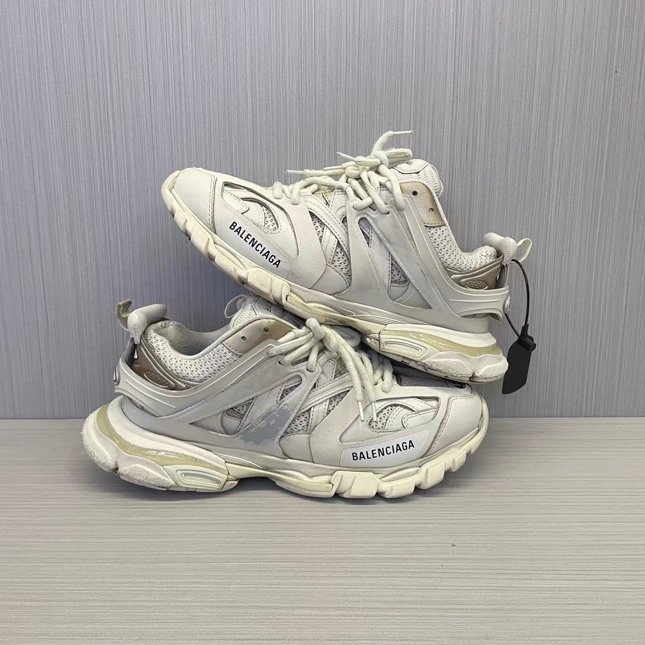 Balenciaga Balenciaga Track Off-white Dad Sneakers K28 Size US 9 / EU 42 - 4 Thumbnail