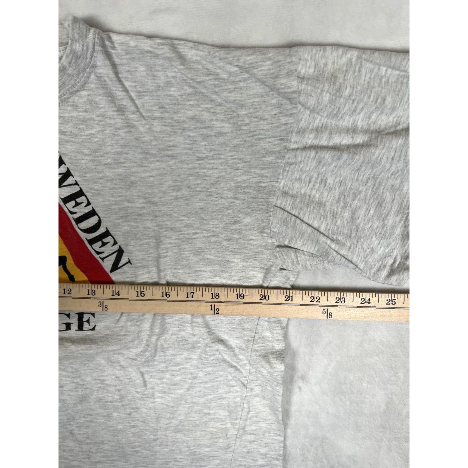 Vintage VINTAGE Sweden Moose Road Sign T-Shirt Mens Large Gray Graphic Print Short Sleeve Crew Neck Travel Souvenir Mens Size US L / EU 52-54 / 3 - 7 Thumbnail