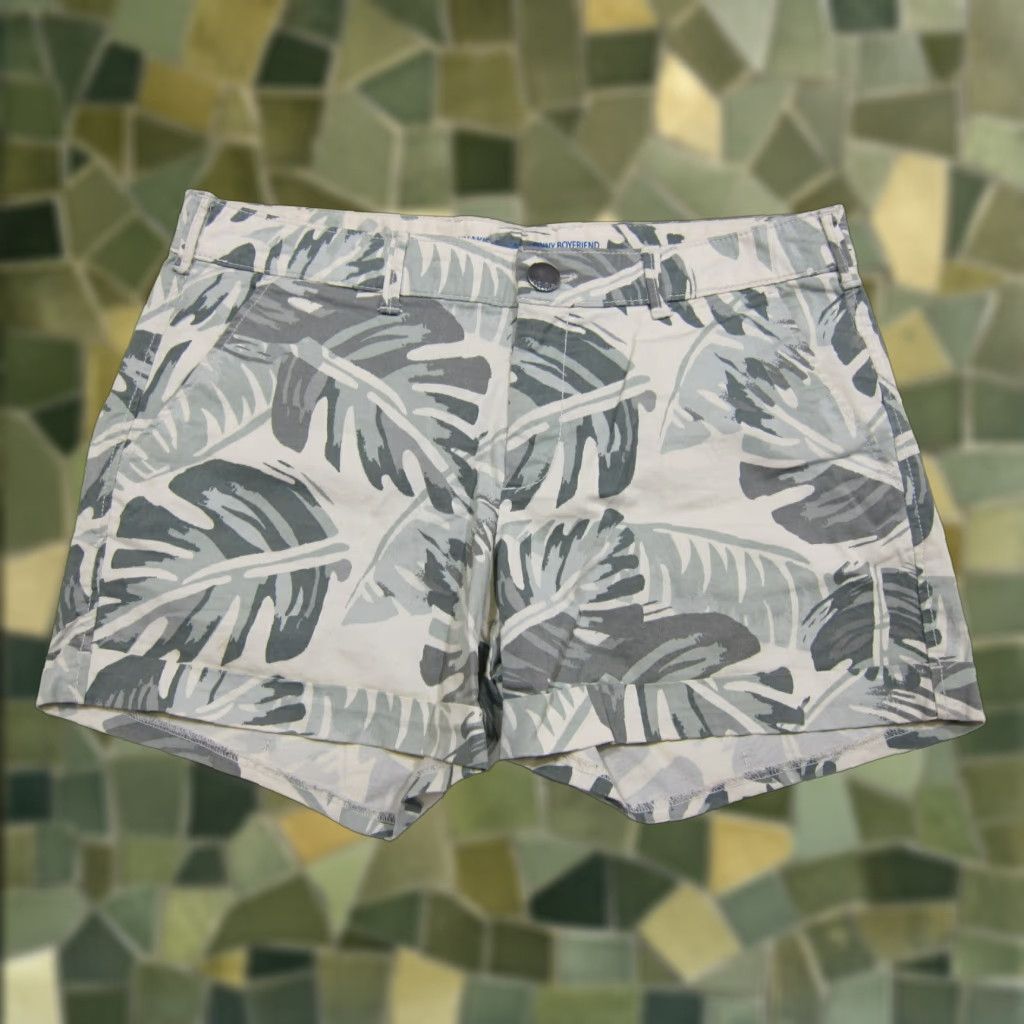 Gap Gap Cotton Green Floral Skinny Boyfriend Khaki Camo Chino Shorts Women Size 4 Size 24" / US 00 / IT 34 - 1 Thumbnail