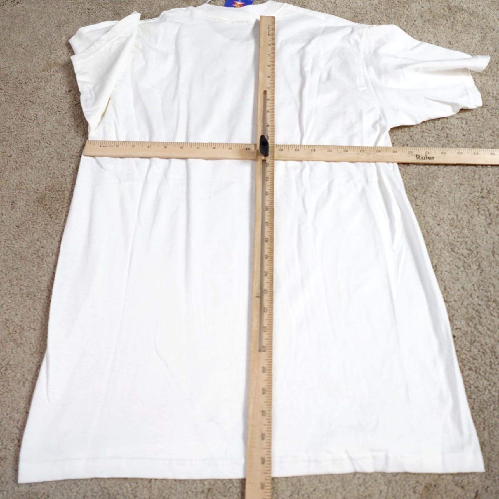 Vintage VINTAGE American Vintage Shirt Mens M White Slalom Snowboarding 1990s USA Winter Crew Neck Short Sleeve T-Shirt Size M Size US M / EU 48-50 / 2 - 4 Thumbnail