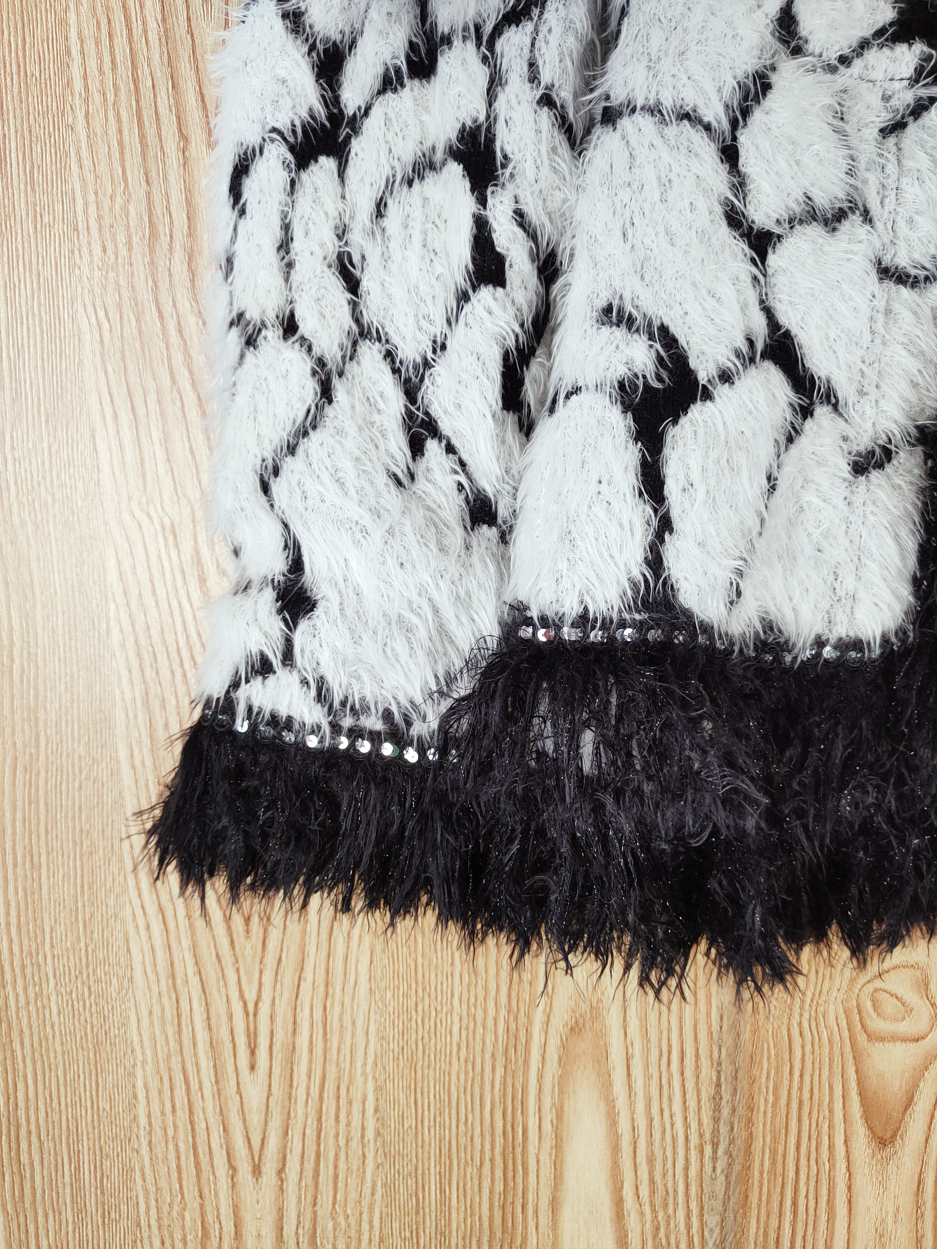 Japanese Brand × Vintage Super luxury Rare - GK Black White Fur Mohair Jackets Size M / US 6-8 / IT 42-44 - 4 Thumbnail