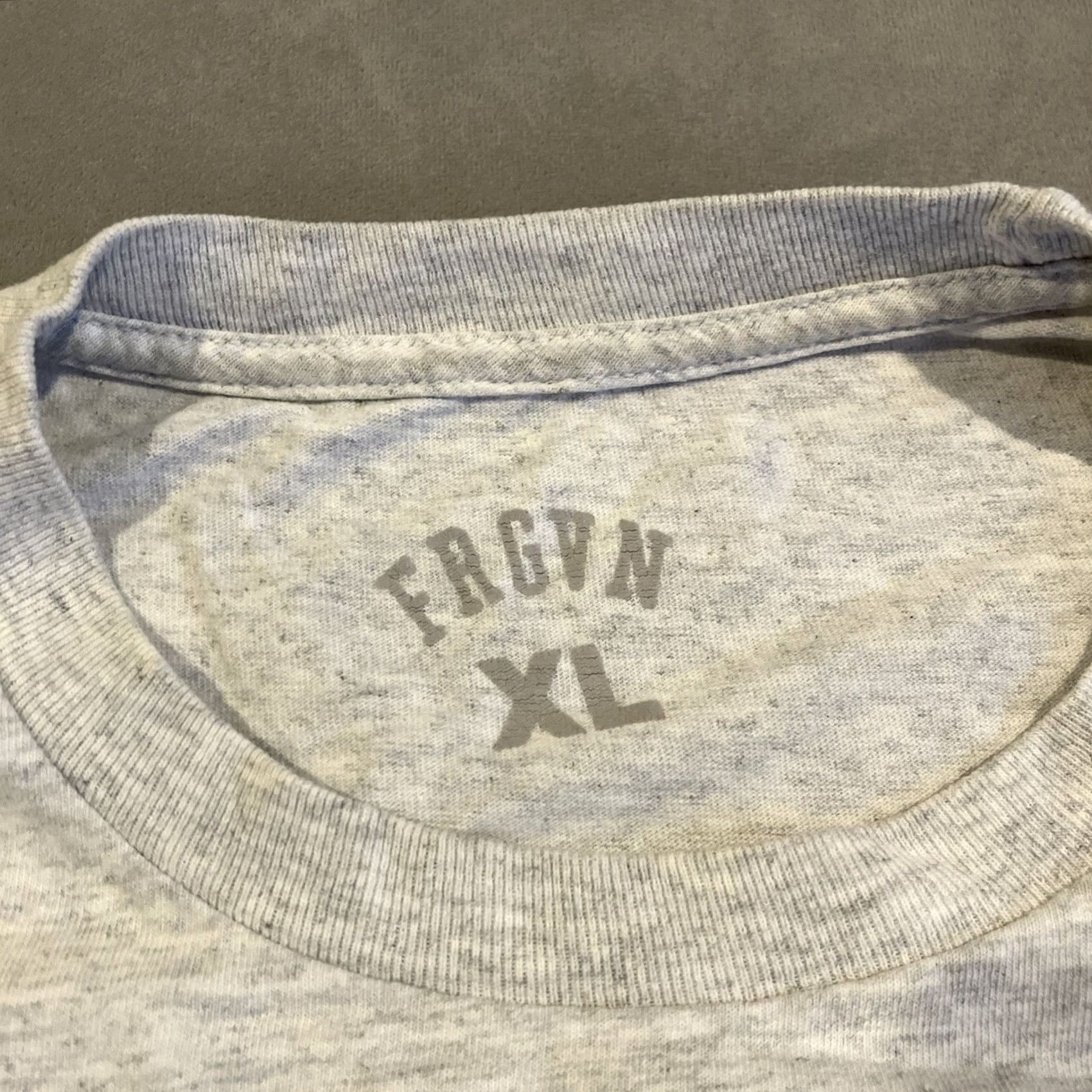 Bones FRGVN T-Shirt Basketball Graphic Crew Neck Short Sleeve Men XL Gray Mens XL Size US XL / EU 56 / 4 - 3 Thumbnail