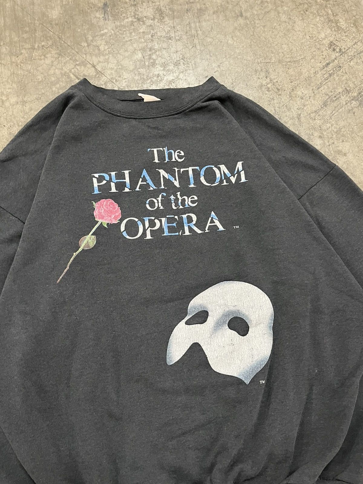 Vintage Vintage 90s phantom of the ophra boxy fit crewneck hype rare Size US L / EU 52-54 / 3 - 4 Thumbnail