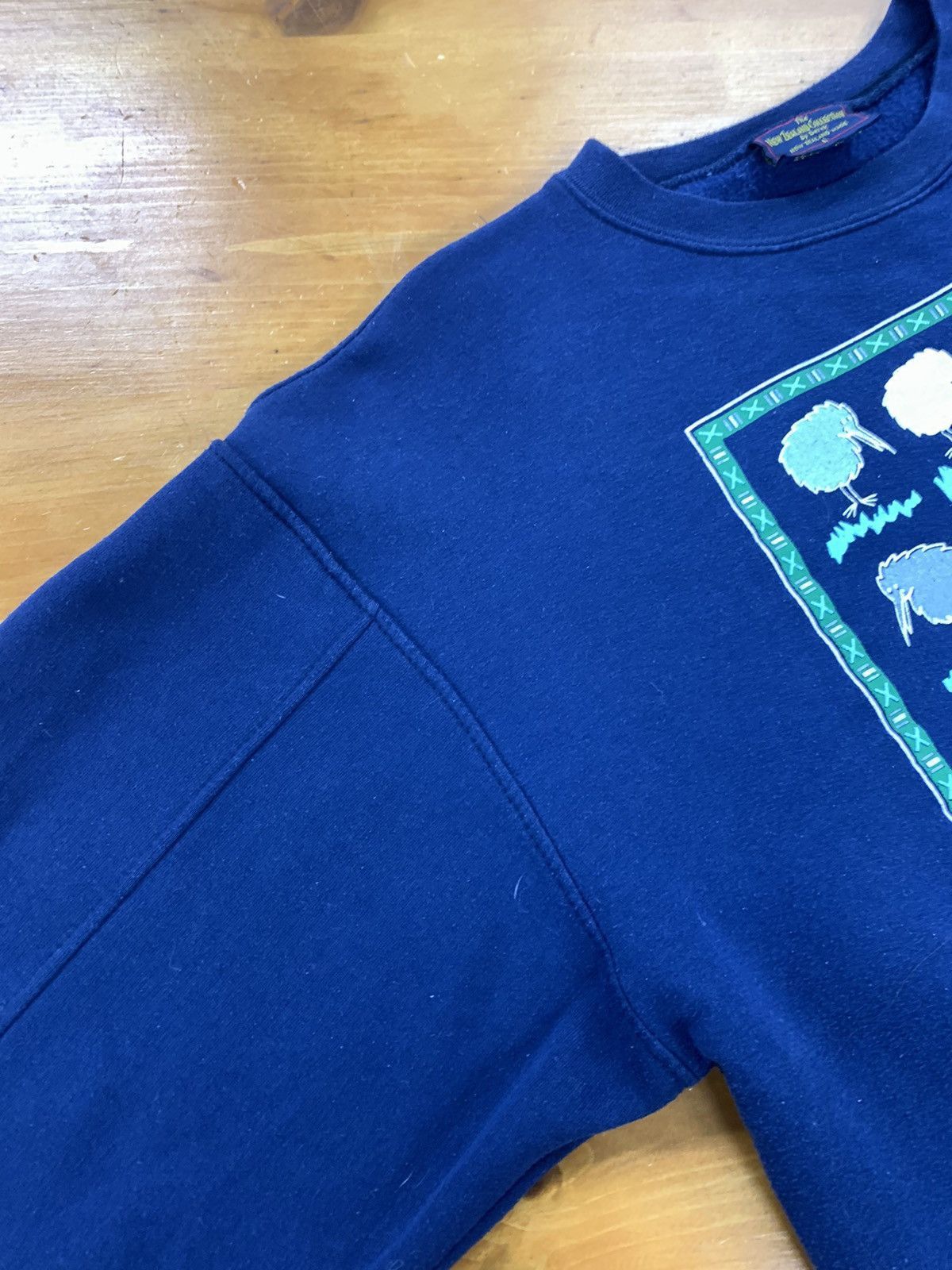Vintage Vintage Crewneck anew Zealand Pastel Kiwi Bird Crewneck Size US L / EU 52-54 / 3 - 1 Thumbnail