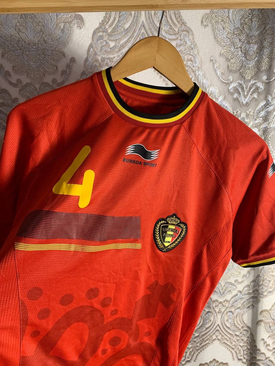 Vintage Very Rare Belgium Kompany 4 Retro Soccer Jersey Bayer Y2K Size US S / EU 44-46 / 1 - 7 Thumbnail