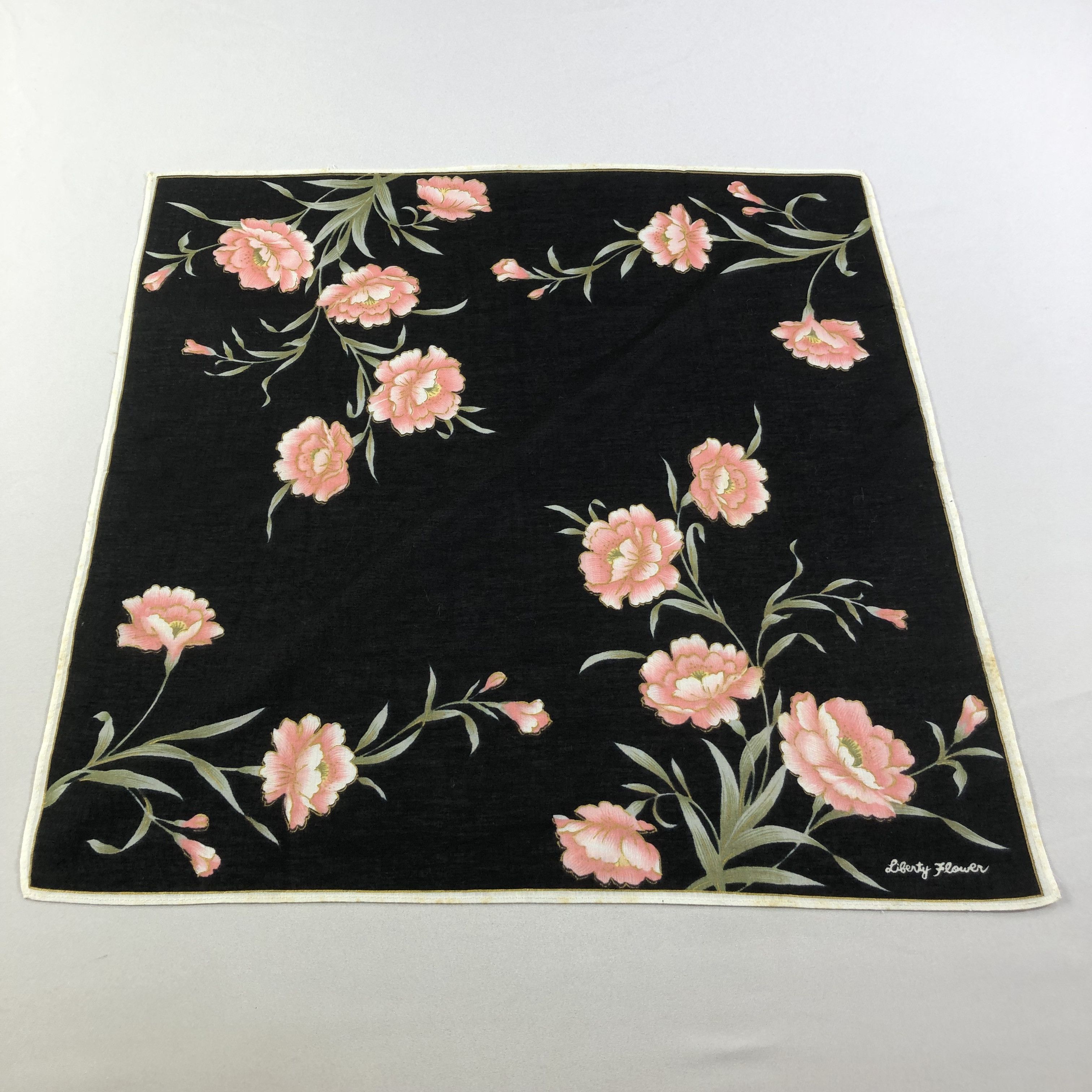Japanese Brand Liberty Flower Handkerchief Neckerchief Bandana H1472 Size ONE SIZE - 1 Thumbnail
