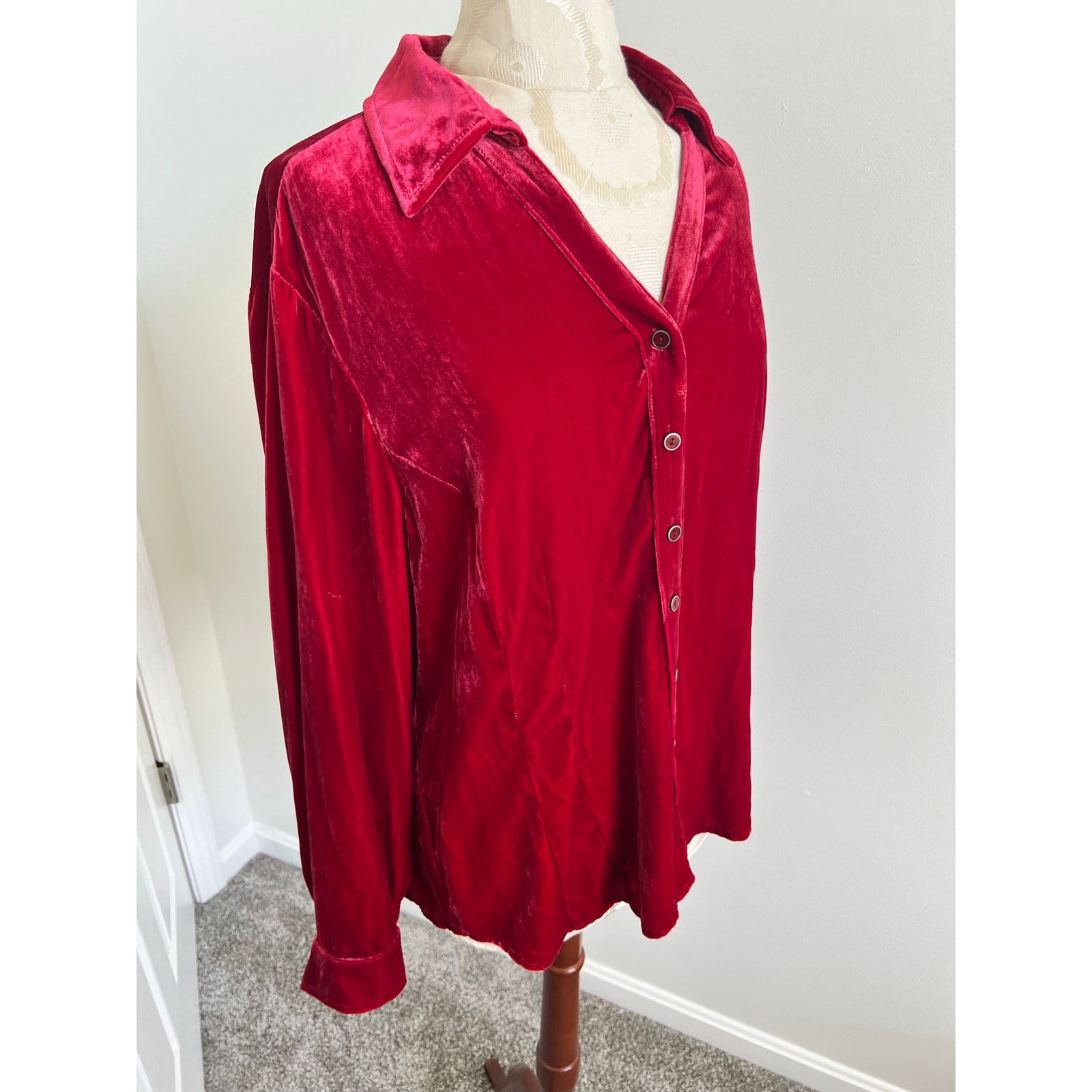 Coldwater Creek Coldwater Creek Long Sleeve Velvet V-Neck Button Up XL Size XL / US 12-14 / IT 48-50 - 9 Thumbnail