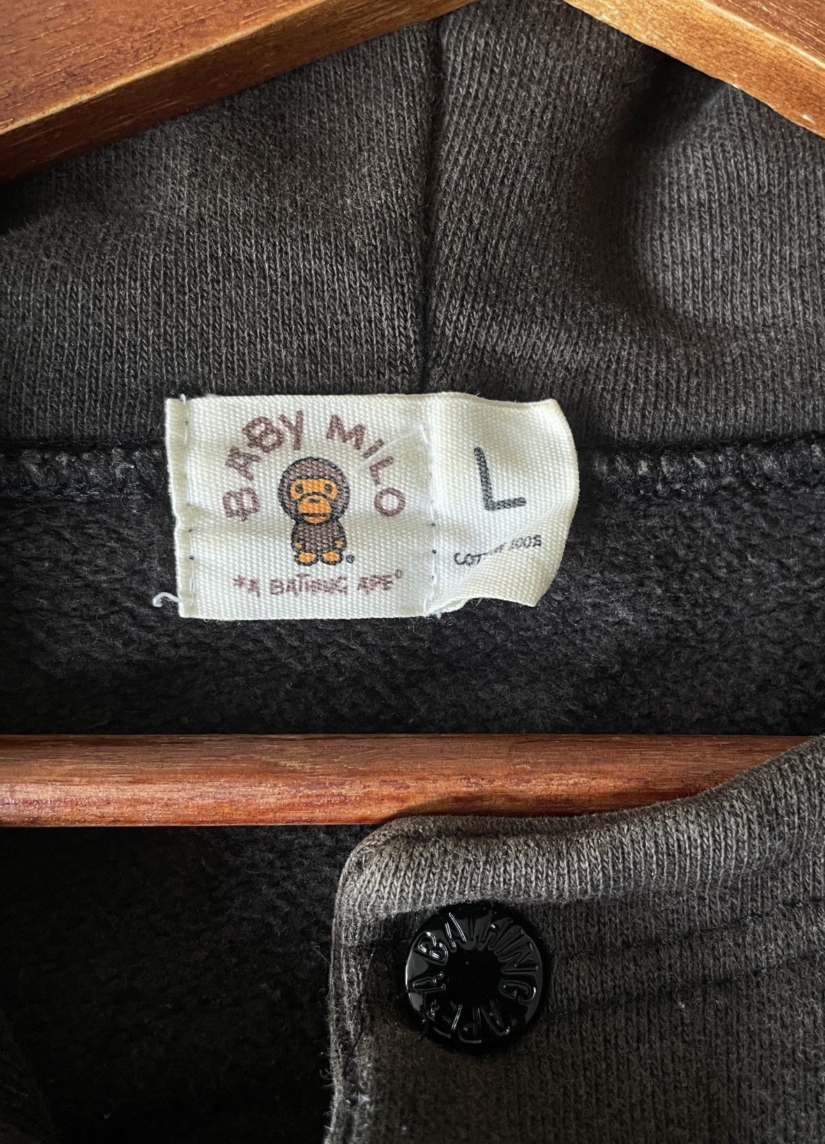 Bape Rare Vintage Bathing Ape Baby Milo Sweatshirt Hoodie 2003s Size US L / EU 52-54 / 3 - 9 Thumbnail