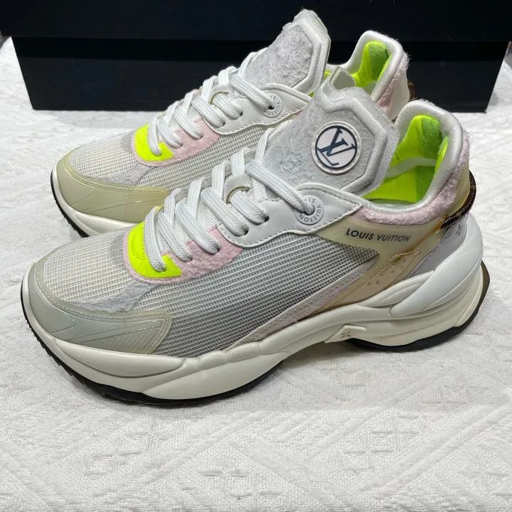 Louis Vuitton Louis Vuitton Run 55 Low-Top Sneakers for Women 0079 Size US 4 / IT 34 - 1 Thumbnail