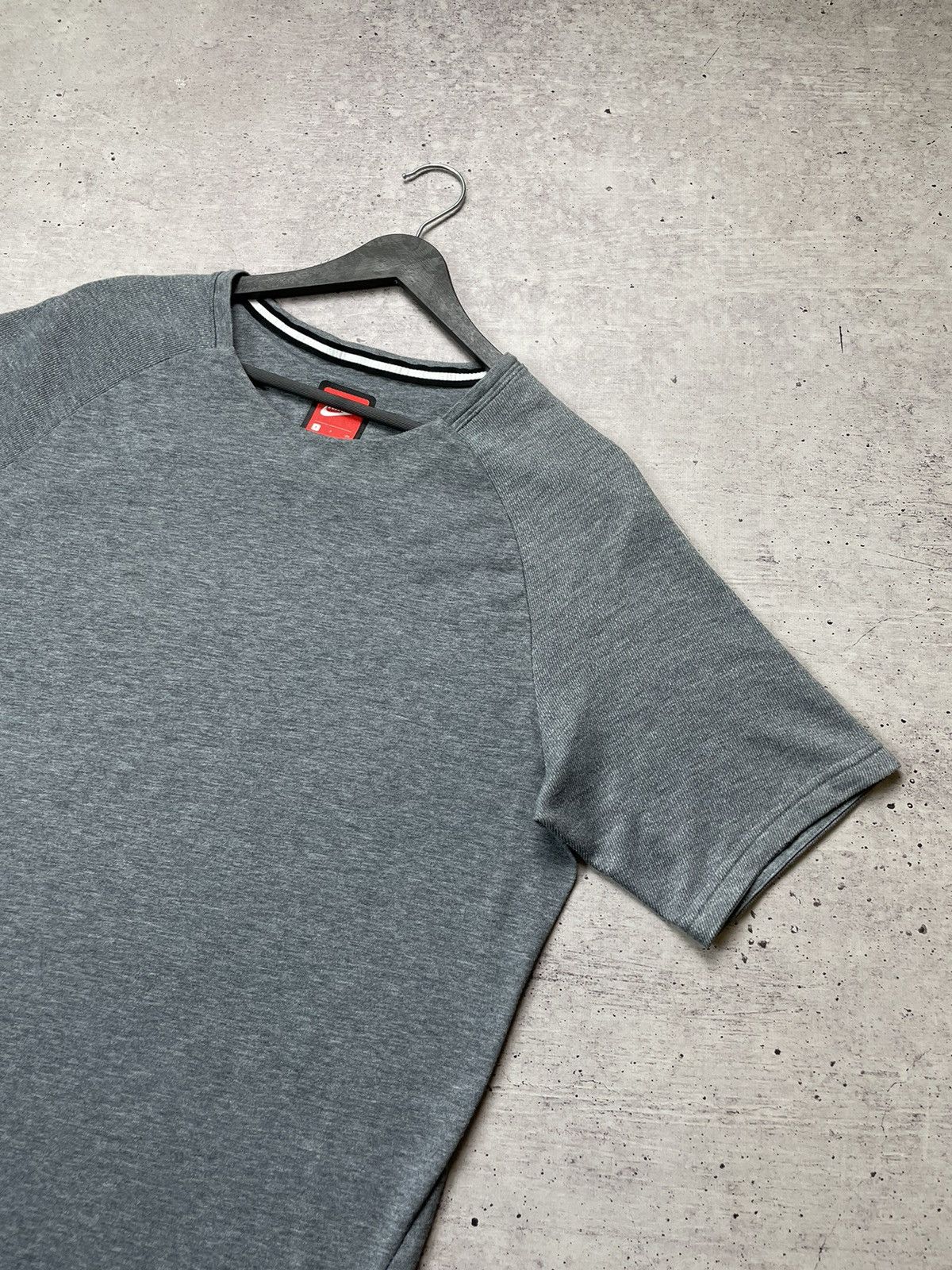 Nike Nike tech fleece tshirt Sz S Size US S / EU 44-46 / 1 - 4 Thumbnail