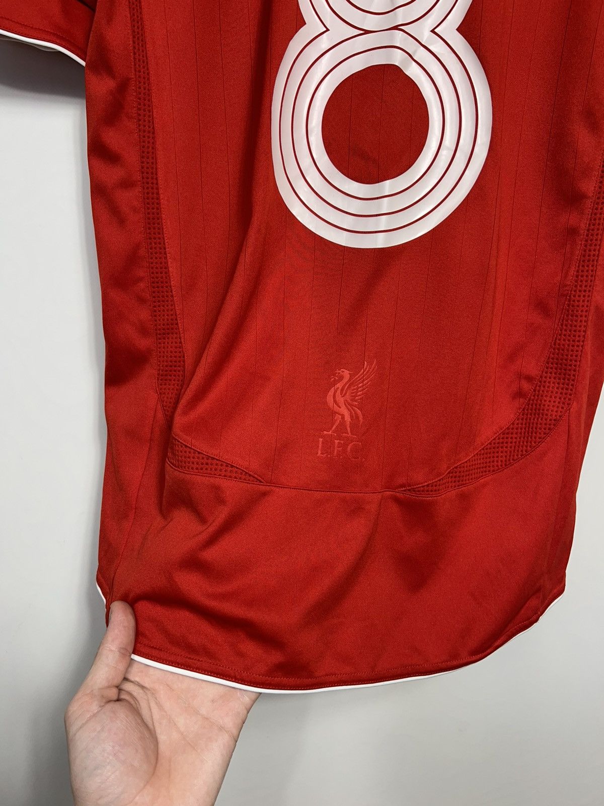 Adidas #8 Gerrard Adidas Liverpool 2006 Home Soccer Jersey T-shirt Size US M / EU 48-50 / 2 - 10 Thumbnail