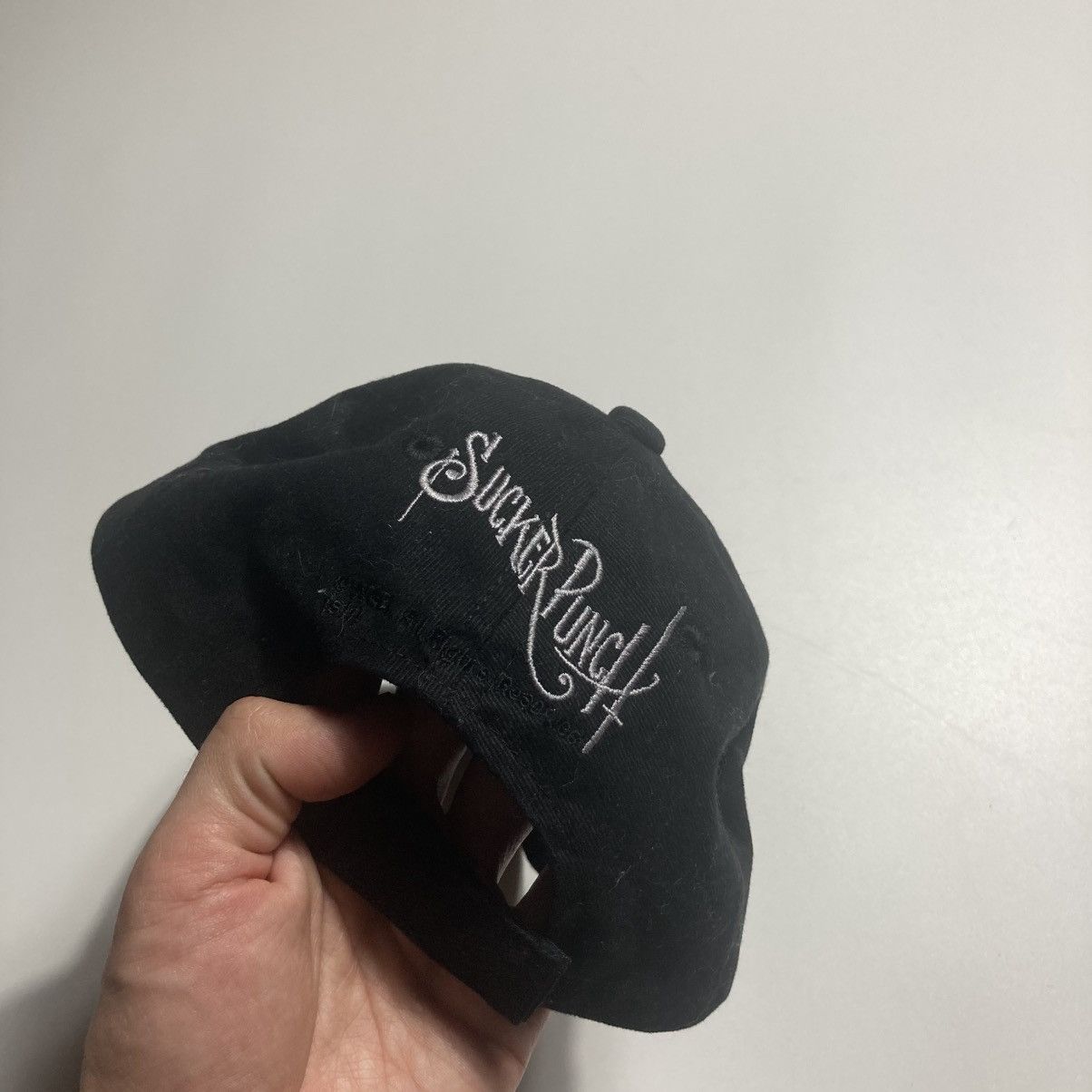 Expert Horror vintage y2k sucker punch zack snyder fantasy movie hat Size ONE SIZE - 3 Thumbnail