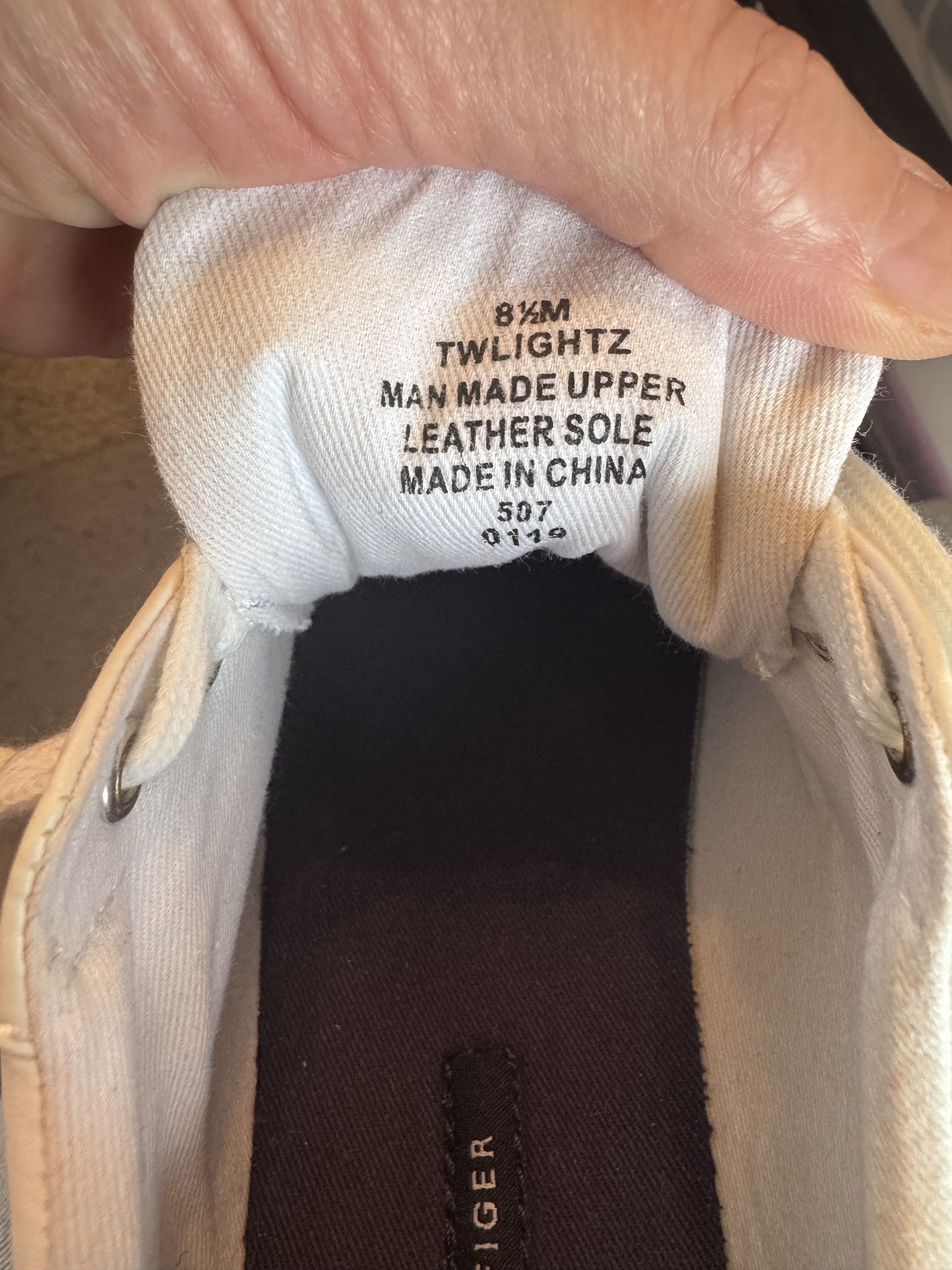 Tommy Hilfiger Tommy Hilfiger Women's White Lace-Up Sneakers Athletic Shoe Size US 8.5 / IT 38.5 - 8 Thumbnail