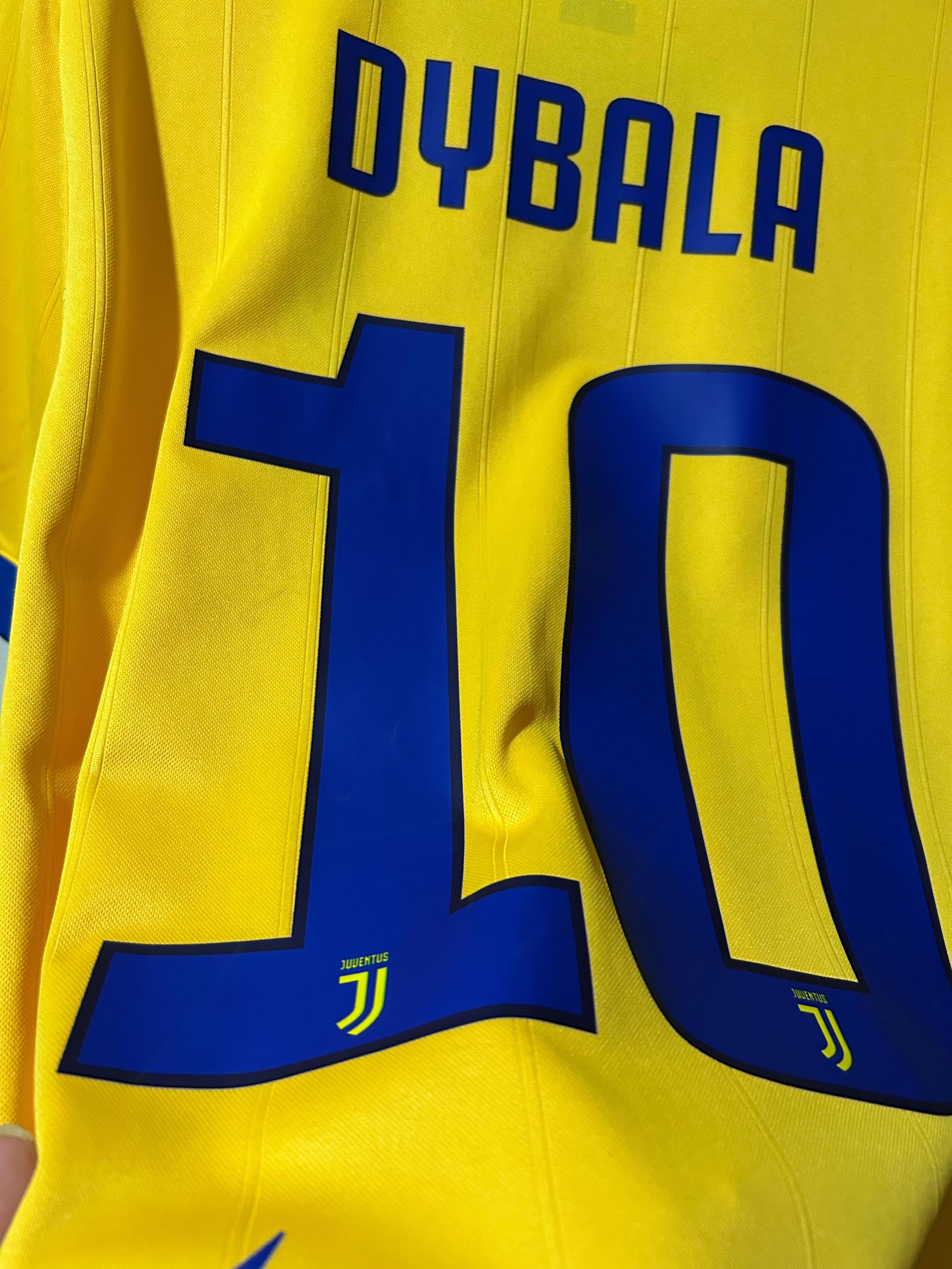 Adidas Jersey Juventus away dybala Size US L / EU 52-54 / 3 - 4 Thumbnail
