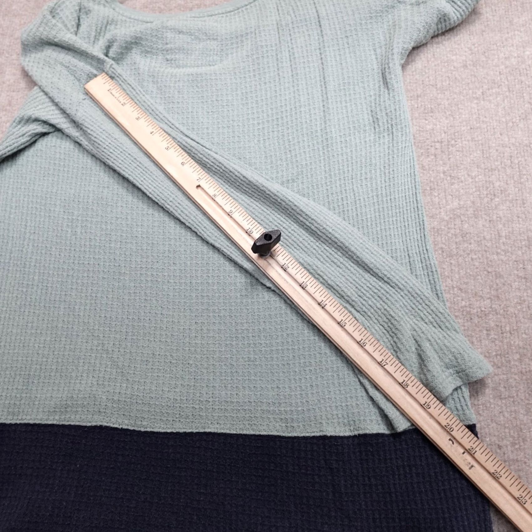 Free People Free People Top M Blue Teal Colorblock Long Sleeve Thermal Waffle Pocket Shirt Womens Size M / US 6-8 / IT 42-44 - 7 Thumbnail