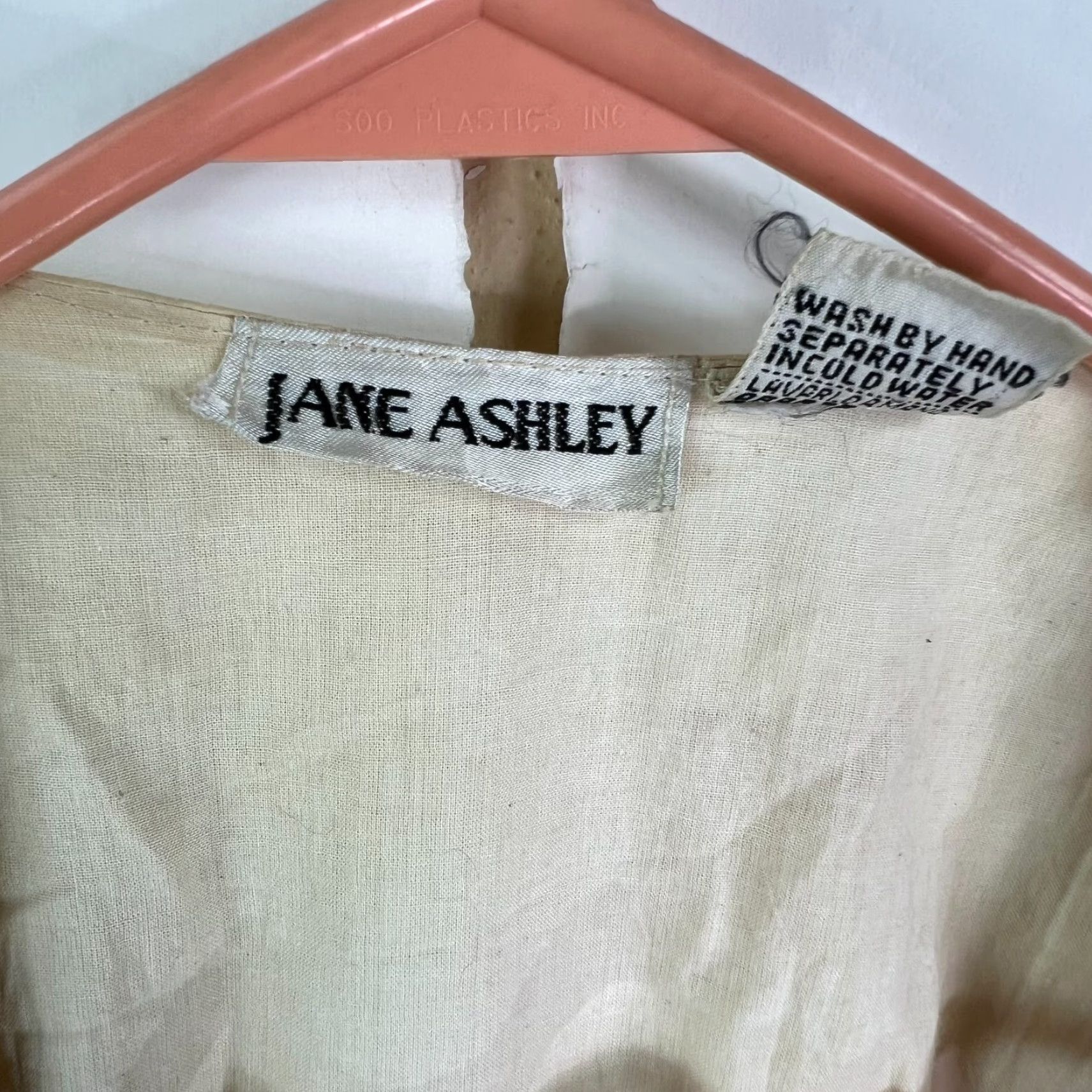 Vintage VINTAGE Jane Ashley Nepal Beaded Embroidered Vest Womens JR Size L Open Beige Size L / US 10 / IT 46 - 6 Thumbnail