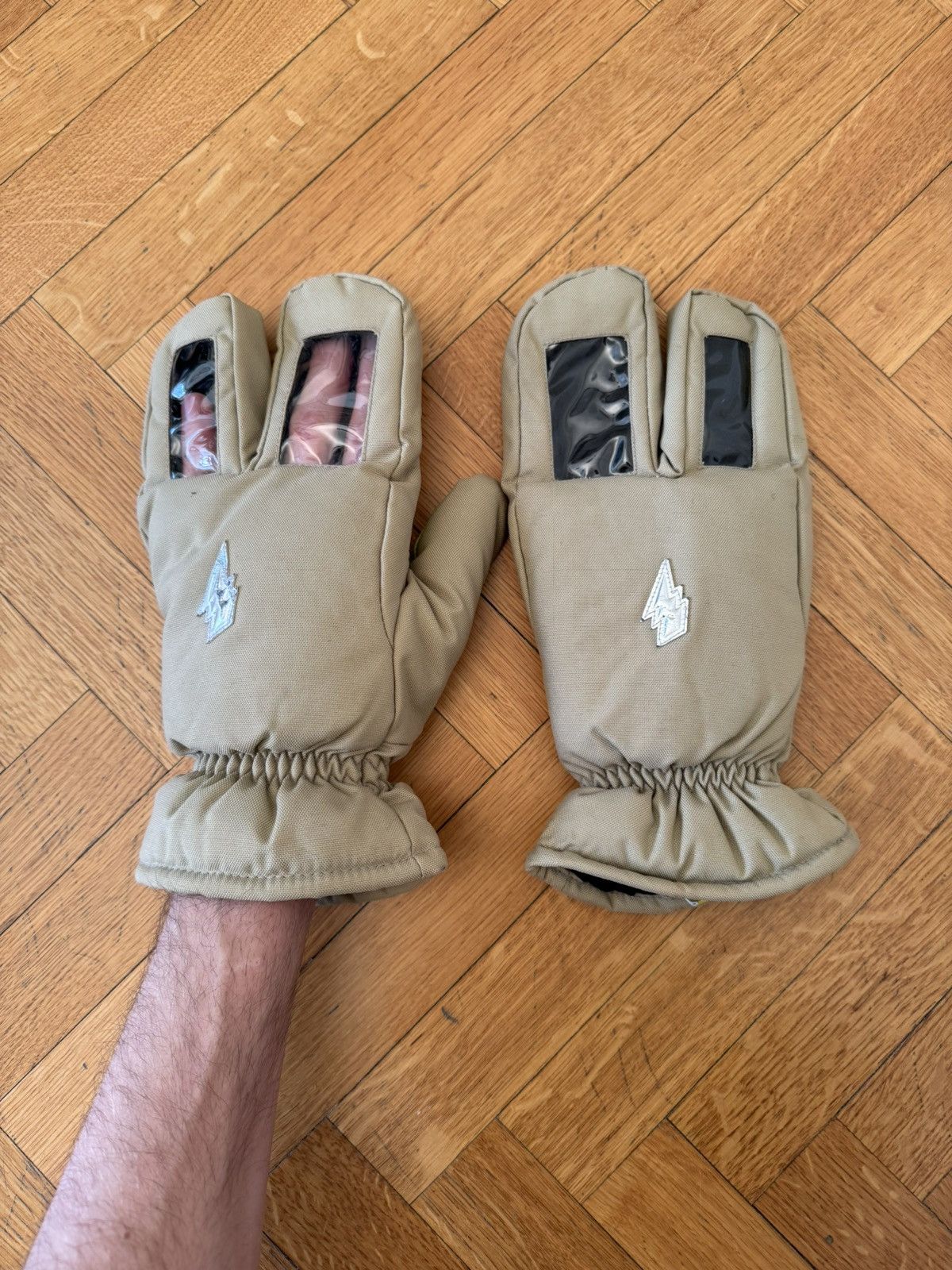 Walter Van Beirendonck WALTER VAN BEIRENDONCK three-finger cut gloves FW98 Size ONE SIZE - 4 Thumbnail