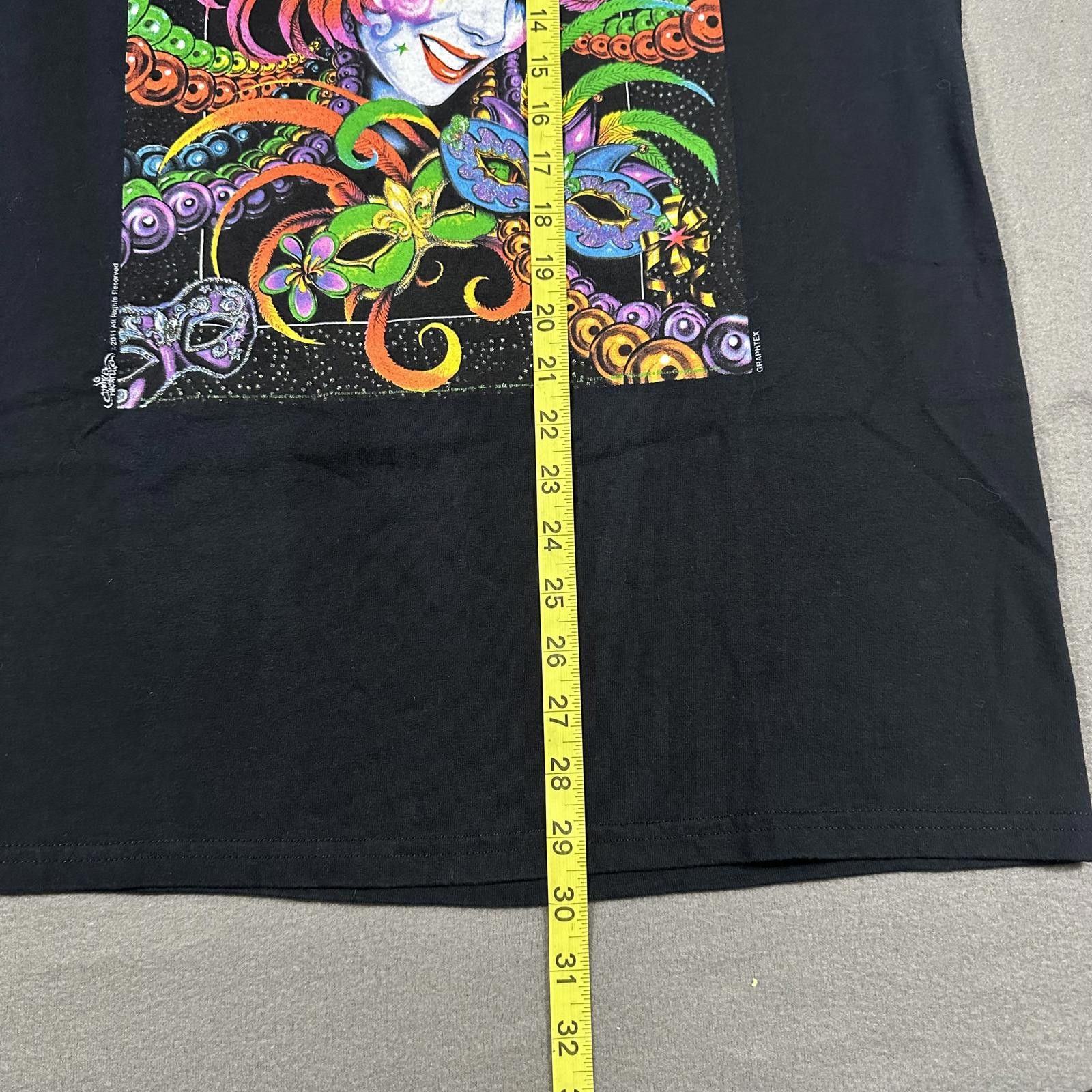 Other Gildan Men's T-Shirt Large Black New Orleans Mardi Gras Size US L / EU 52-54 / 3 - 7 Thumbnail
