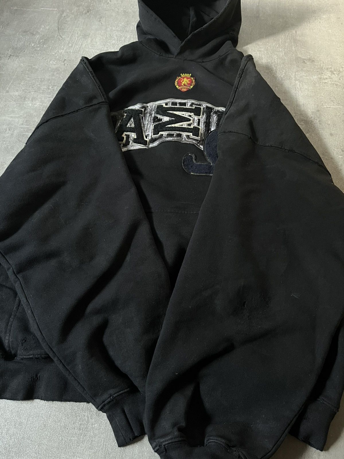 Balenciaga Balenciaga Skater hoodie black distressed rare Size US XL / EU 56 / 4 - 10 Thumbnail