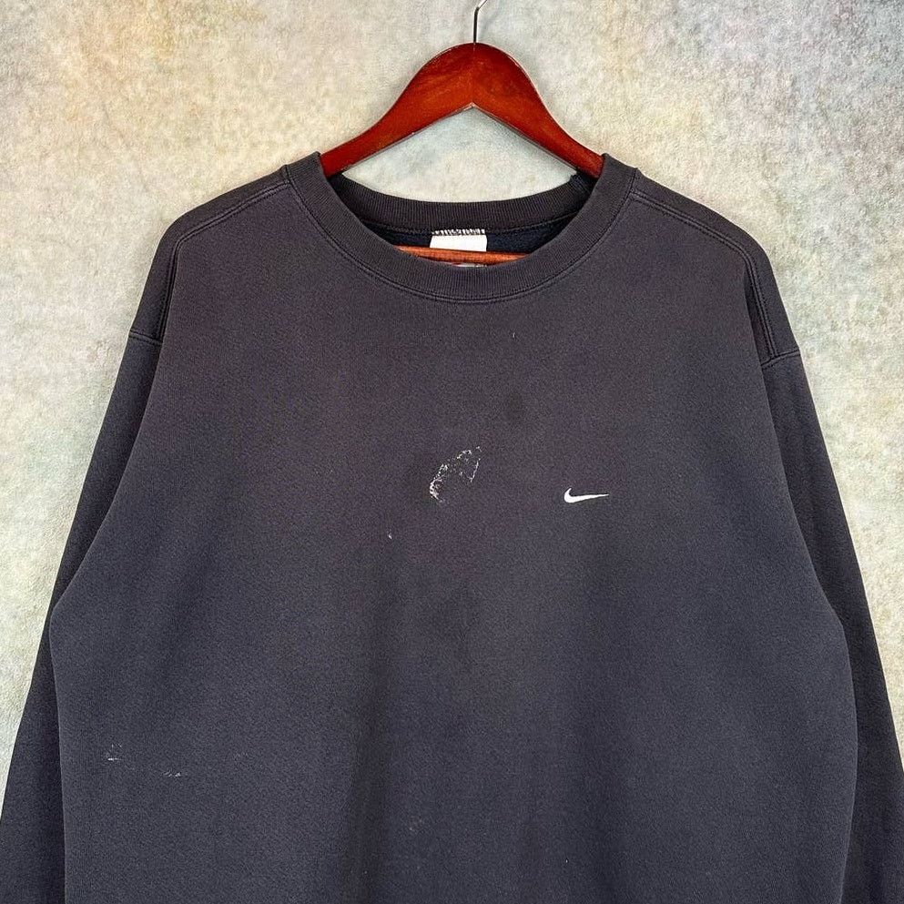 Nike × Vintage Vintage 90s Nike Crewneck Sweatshirt Sz L Black Swoosh Logo Size US L / EU 52-54 / 3 - 2 Thumbnail