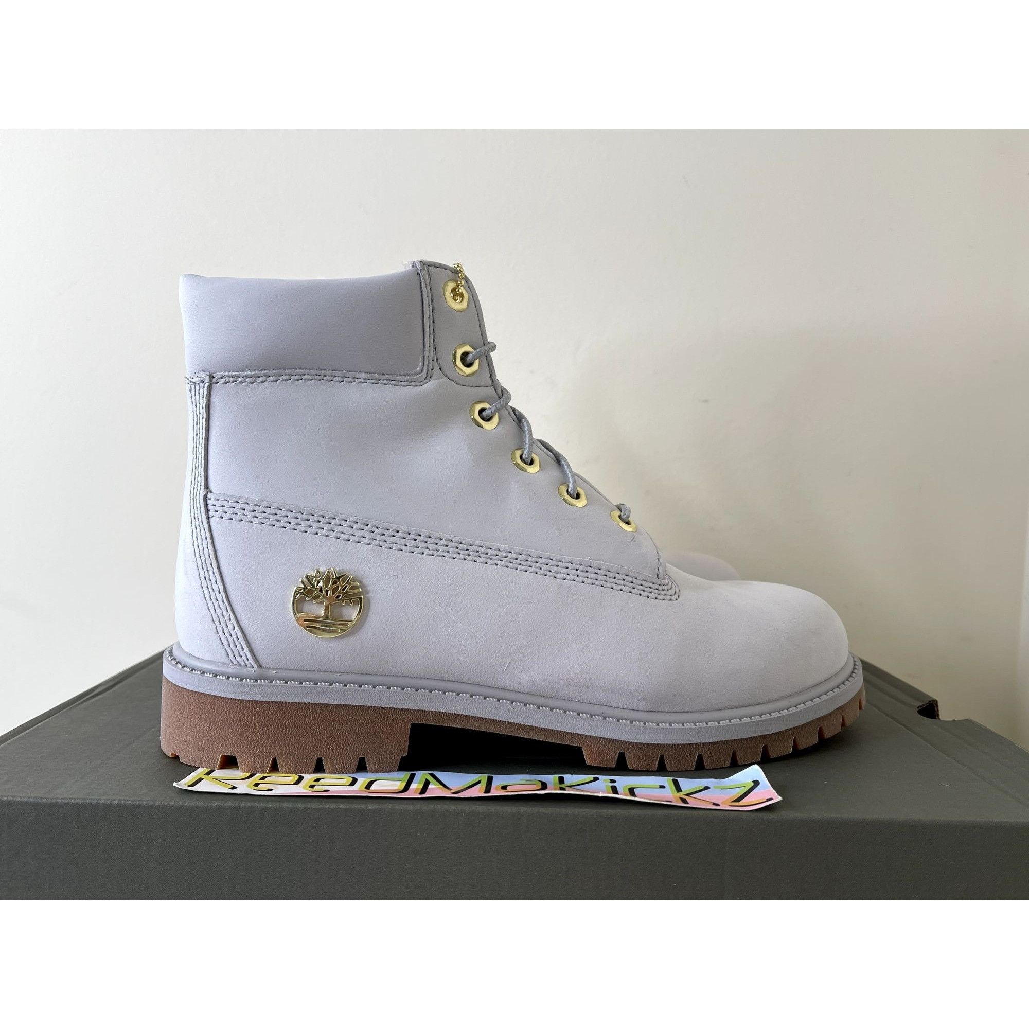 Timberland Timberland Boots 6 inch Light Grey Nubuck Kids 6Y Size US 6 / EU 39 - 3 Thumbnail