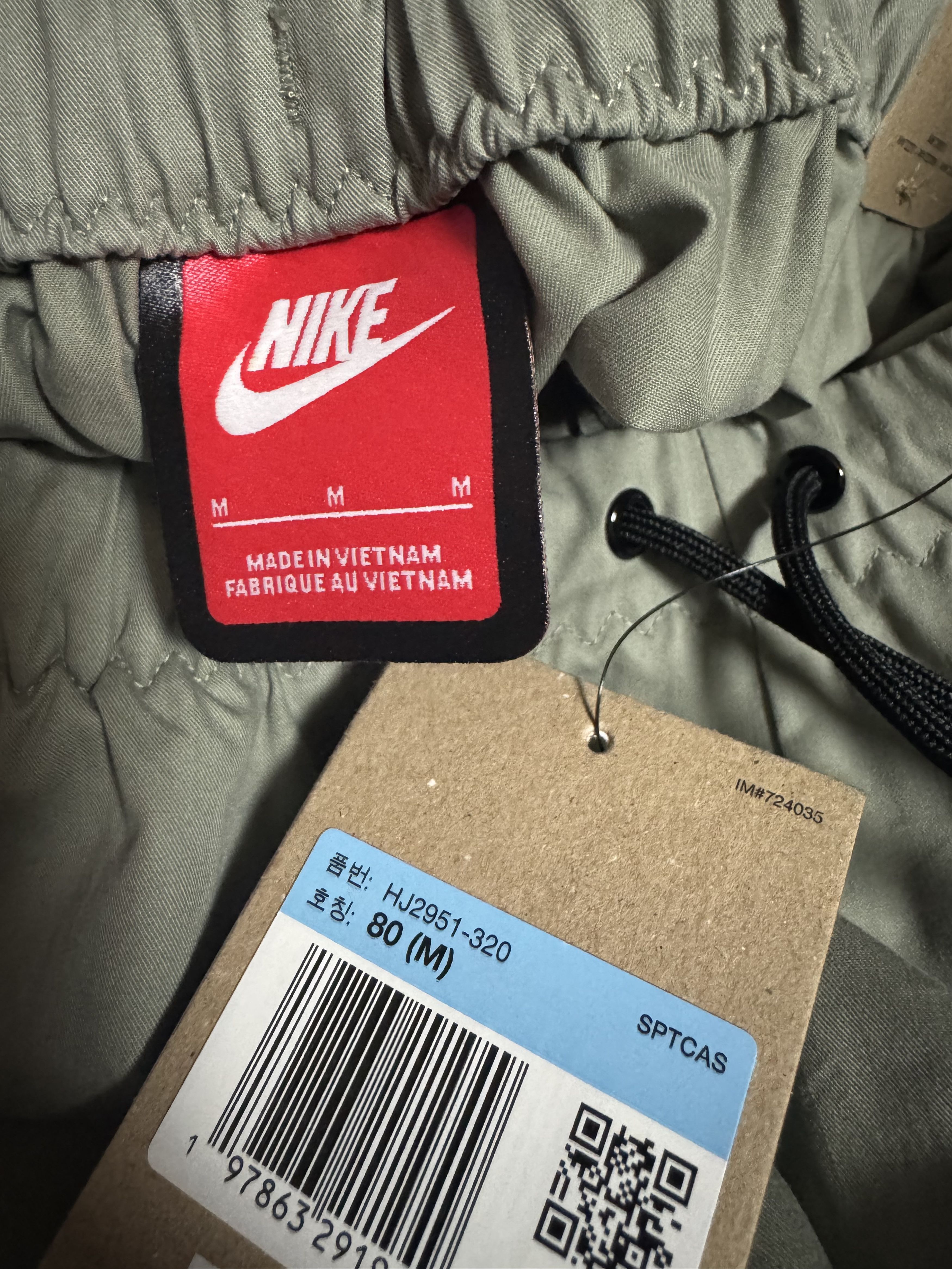 Nike Nike Tech Cargo Sneaker Pant (Sage) / Medium – New with Tags Size US 32 / EU 48 - 8 Thumbnail
