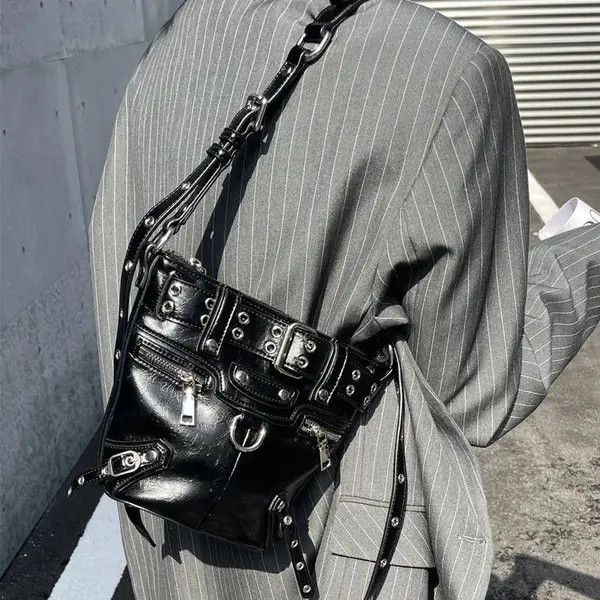 Other Women Vintage Rivet Handbag/Crossbody bag Size ONE SIZE - 3 Thumbnail