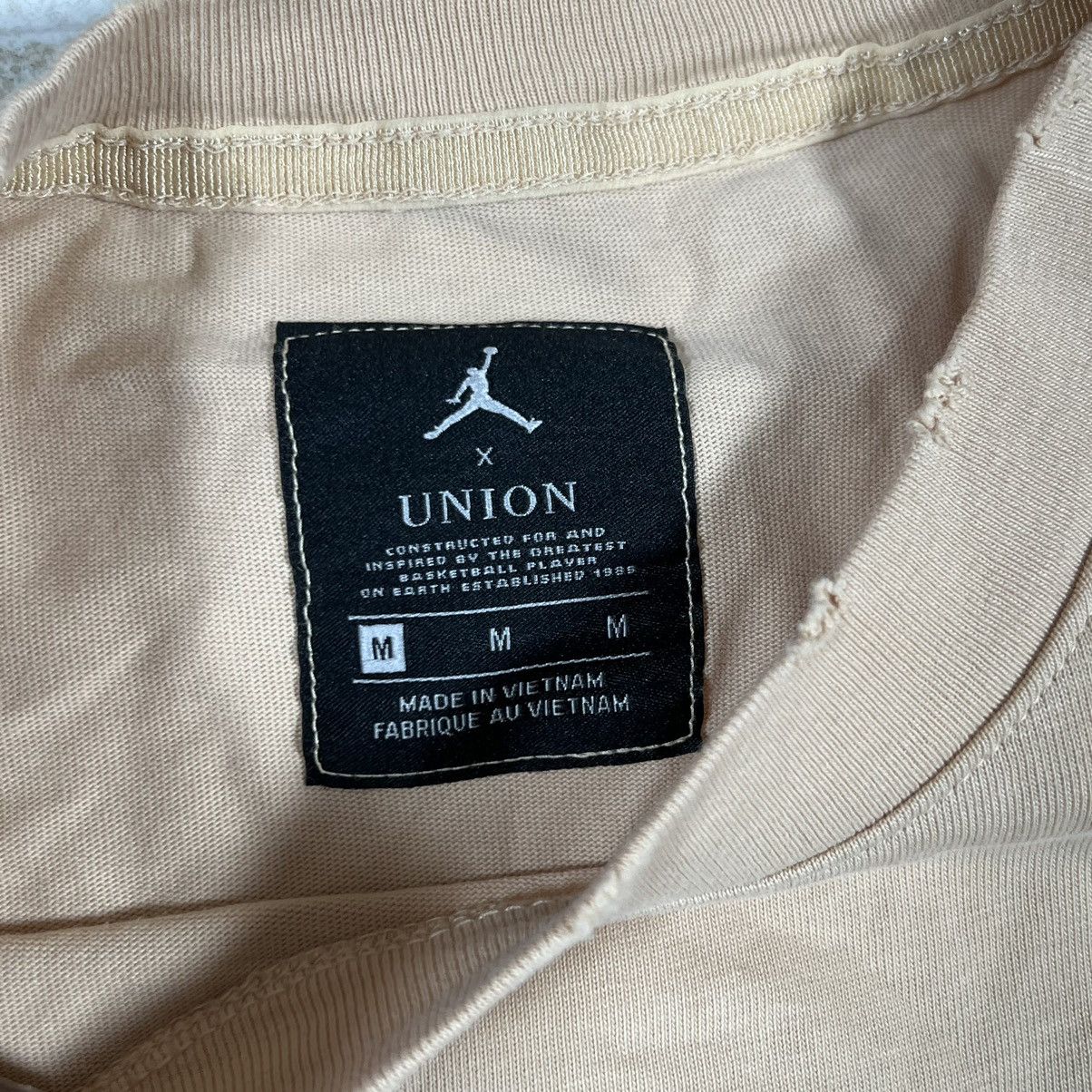 Jordan Brand × Union LA Jordan x Union LA MJ GFX Tee White Onyx Mens Size Medium Size US M / EU 48-50 / 2 - 5 Thumbnail
