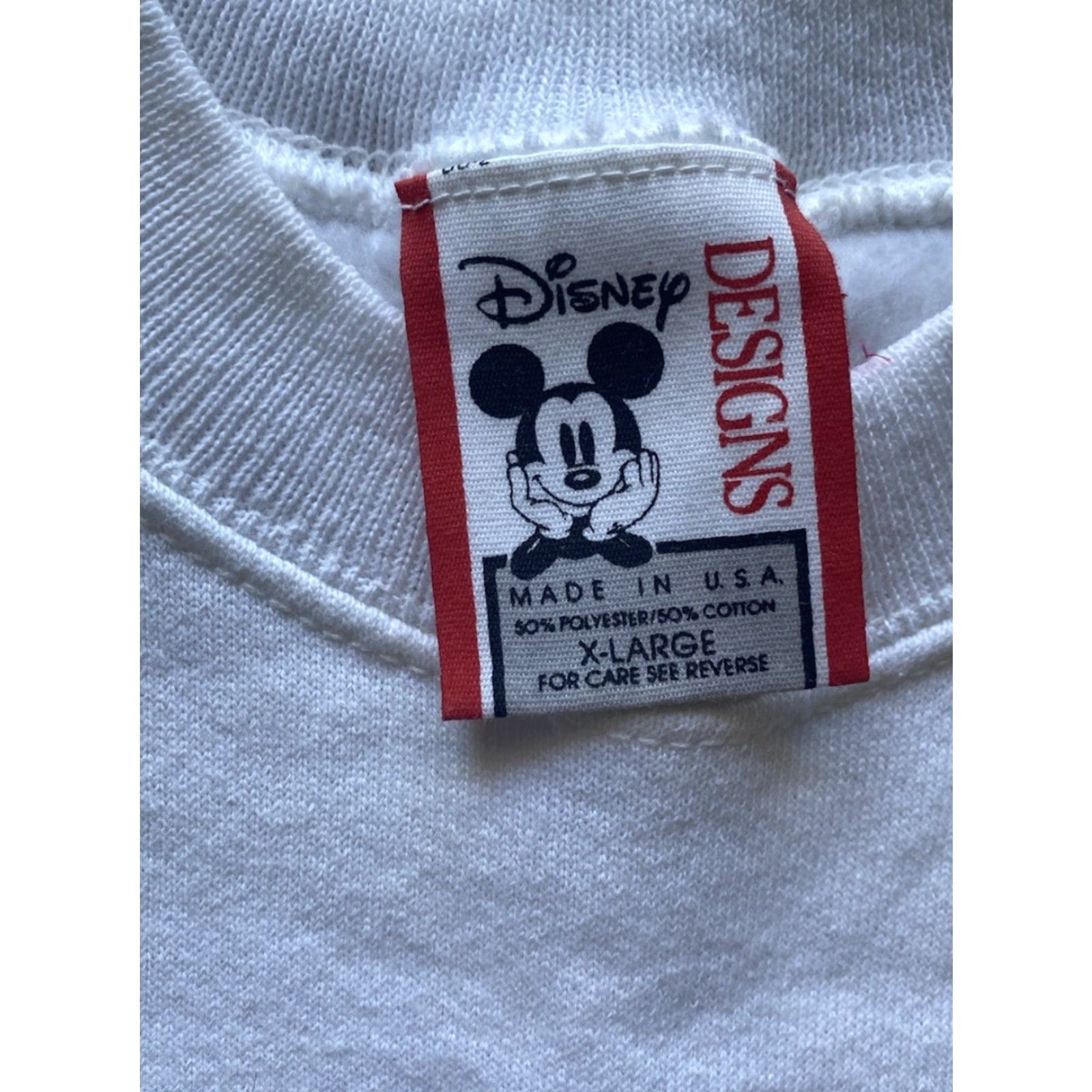 Disney VINTAGE Disney Designs Sweatshirt Men XL Made In USA Flags Mickey Mouse Mens White Pullover Sweatshirt Regular Size XL Size US XL / EU 56 / 4 - 3 Thumbnail