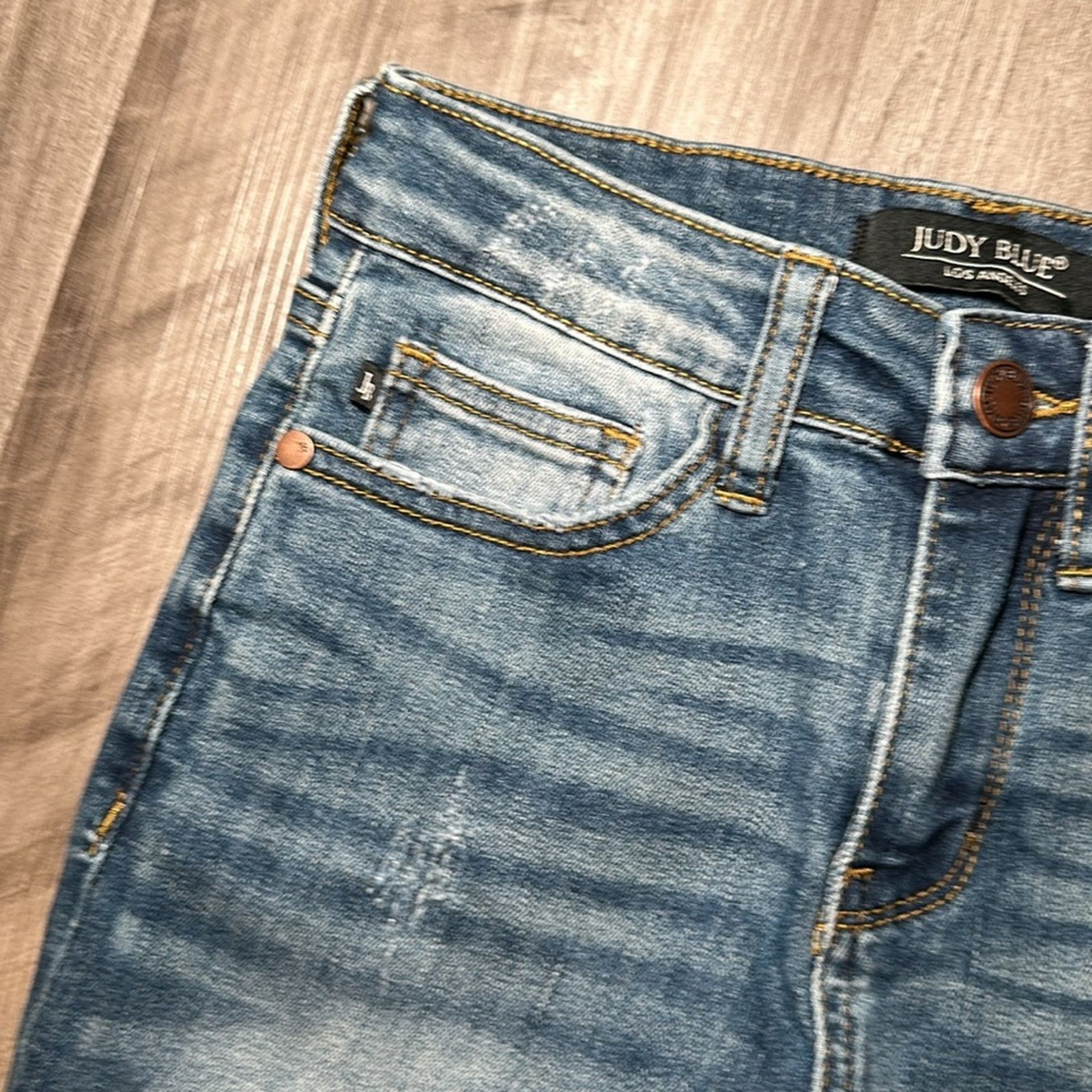 Judy Blue Judy Blue Relaxed Fit Distressed Ankle Jeans (NWOT) - 25 Size 25" / US 0 / IT 36 - 6 Thumbnail
