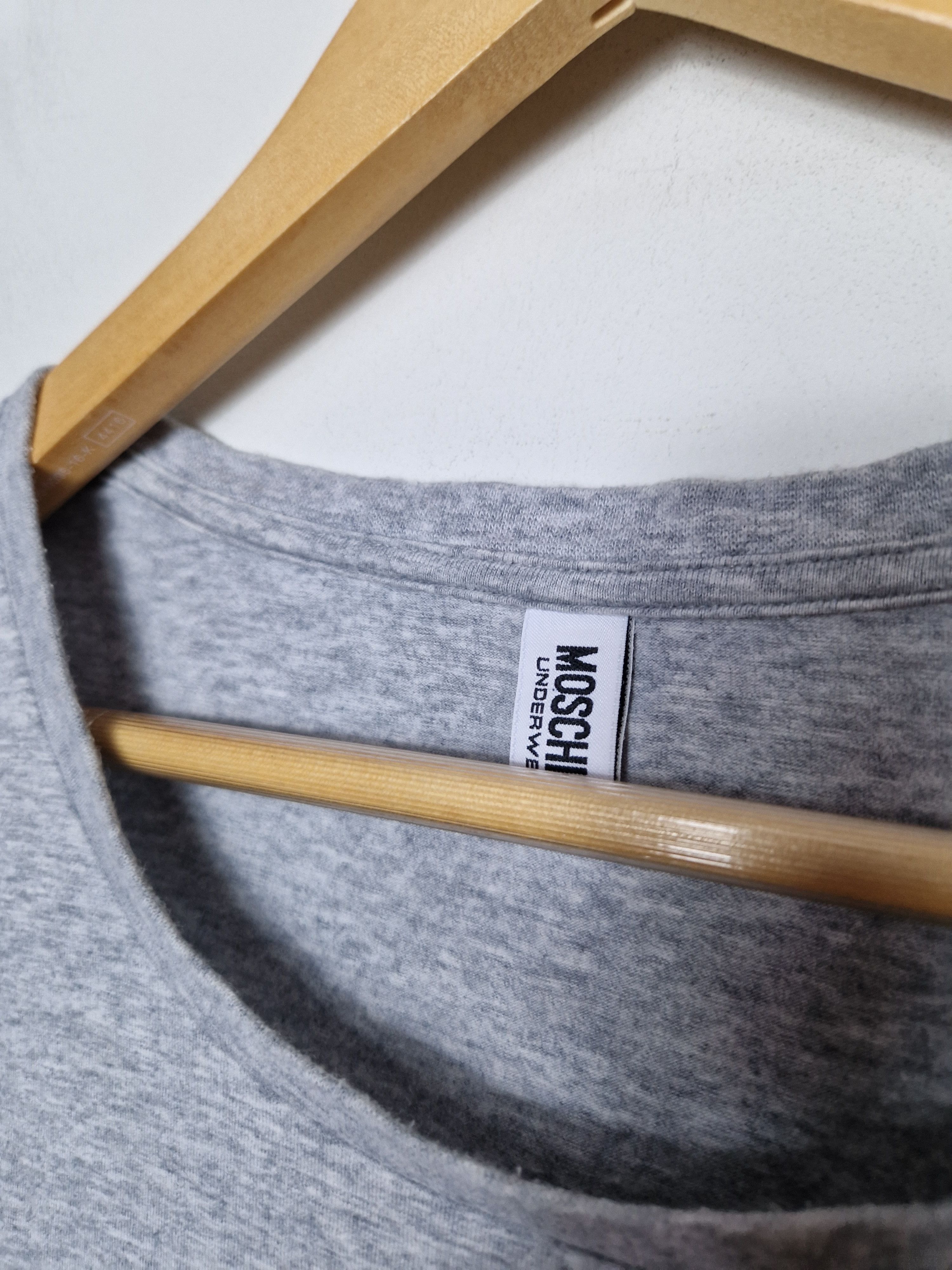Moschino × Vintage Moschino tee Size US L / EU 52-54 / 3 - 4 Thumbnail