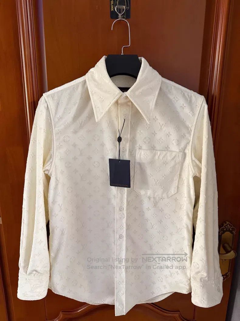 Louis Vuitton Louis Vuitton Towel White Dark Logo Shirt Size US XS / EU 42 / 0 - 1 Thumbnail