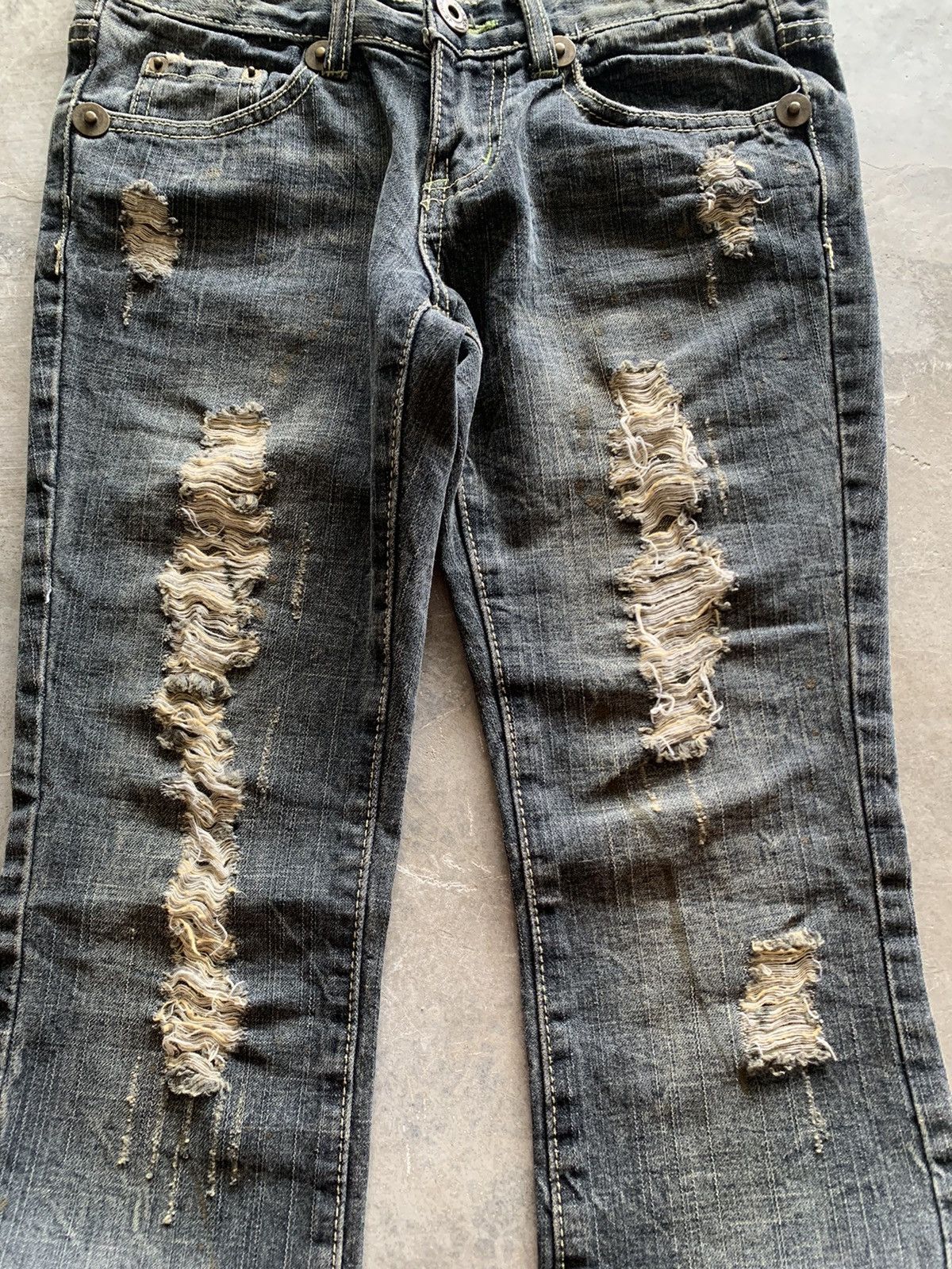 20471120 × Designer × Japanese Brand flare i6w9 lgb inspired jeans distressed japanese style Size 30" / US 8 / IT 44 - 2 Thumbnail