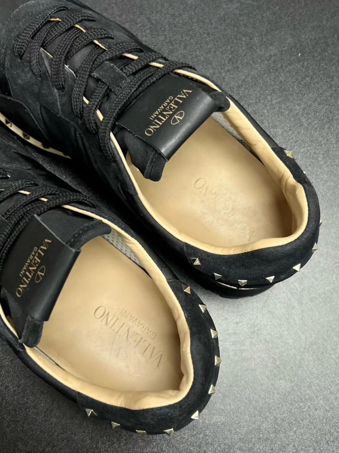 Valentino Valentino Rivet Sneakers 41 Excellent Condition Size US 8 / EU 41 - 4 Thumbnail