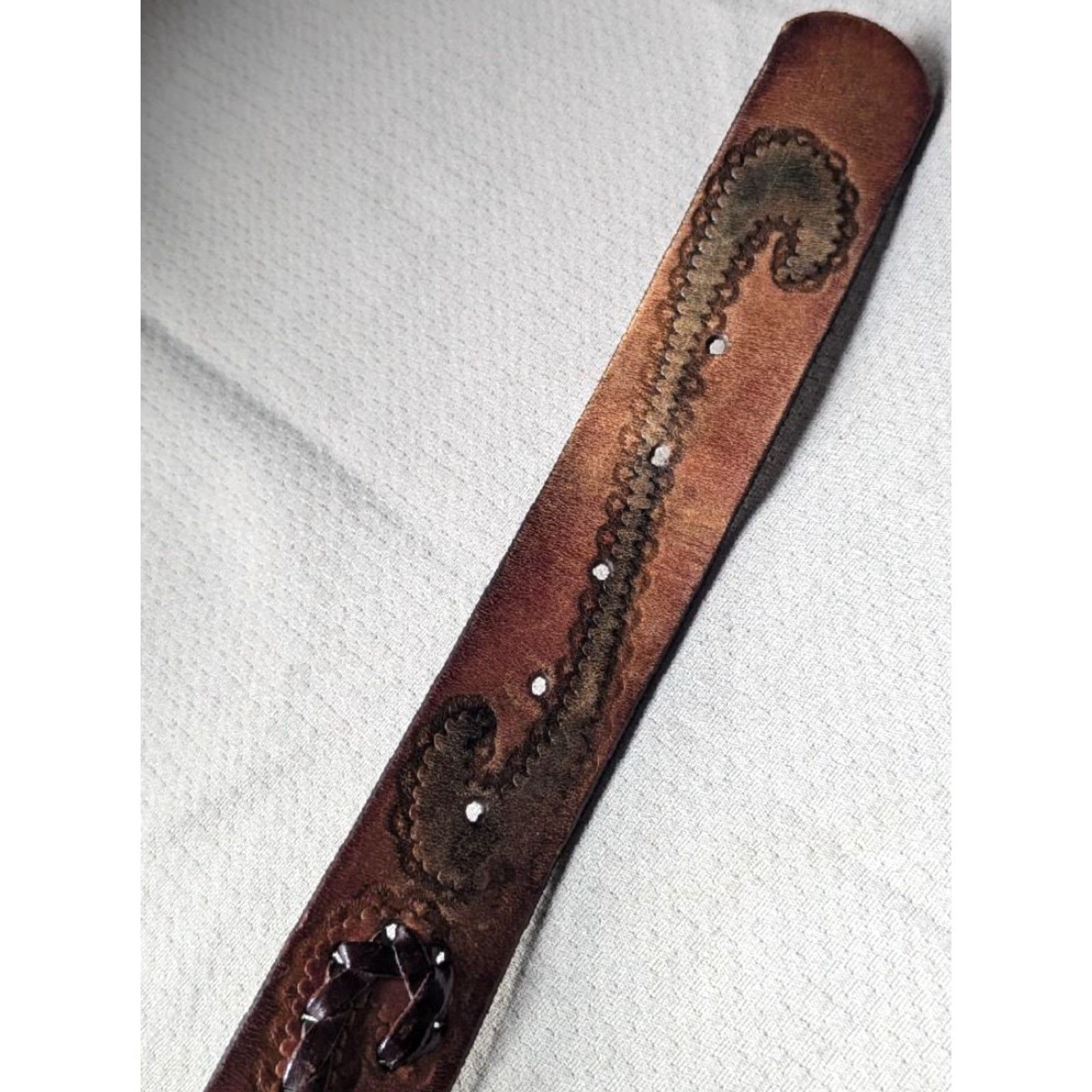 Vintage VINTAGE handmade western belt MEN 32 Brown leather Tooled braided cowhide buckle belt 1-5/8" wide Size 32 Mens Size 32 - 4 Thumbnail