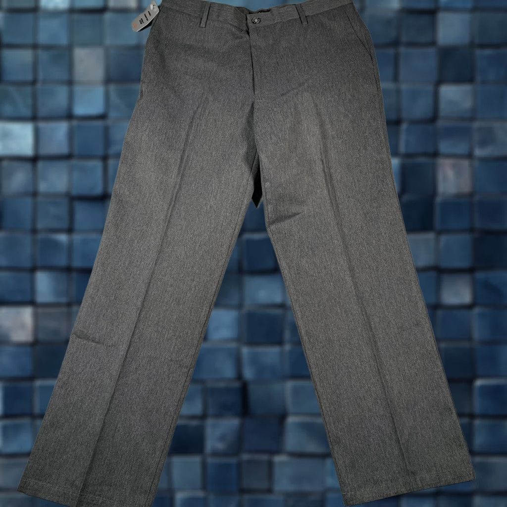 Dockers Dockers Pants Mens 36x32 Gray Signature Khaki Straight Fit Flat Front Chino Size US 36 / EU 52 - 1 Thumbnail