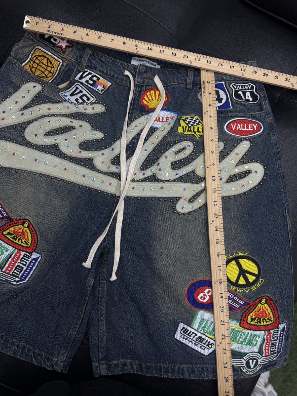 Vale Vale Blue Denim Patchwork Shorts Size 38 (Brand New) Size US 38 / EU 54 - 13 Thumbnail