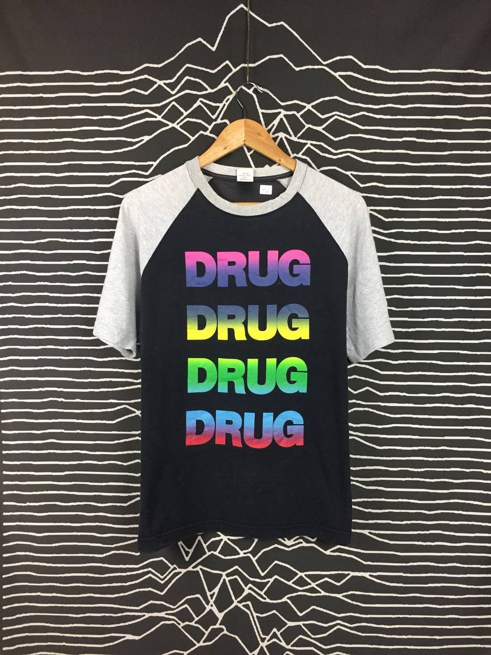 Japanese Brand Vtg Drug Store's Japanese Brand Spell Out Tee Size US L / EU 52-54 / 3 - 2 Thumbnail