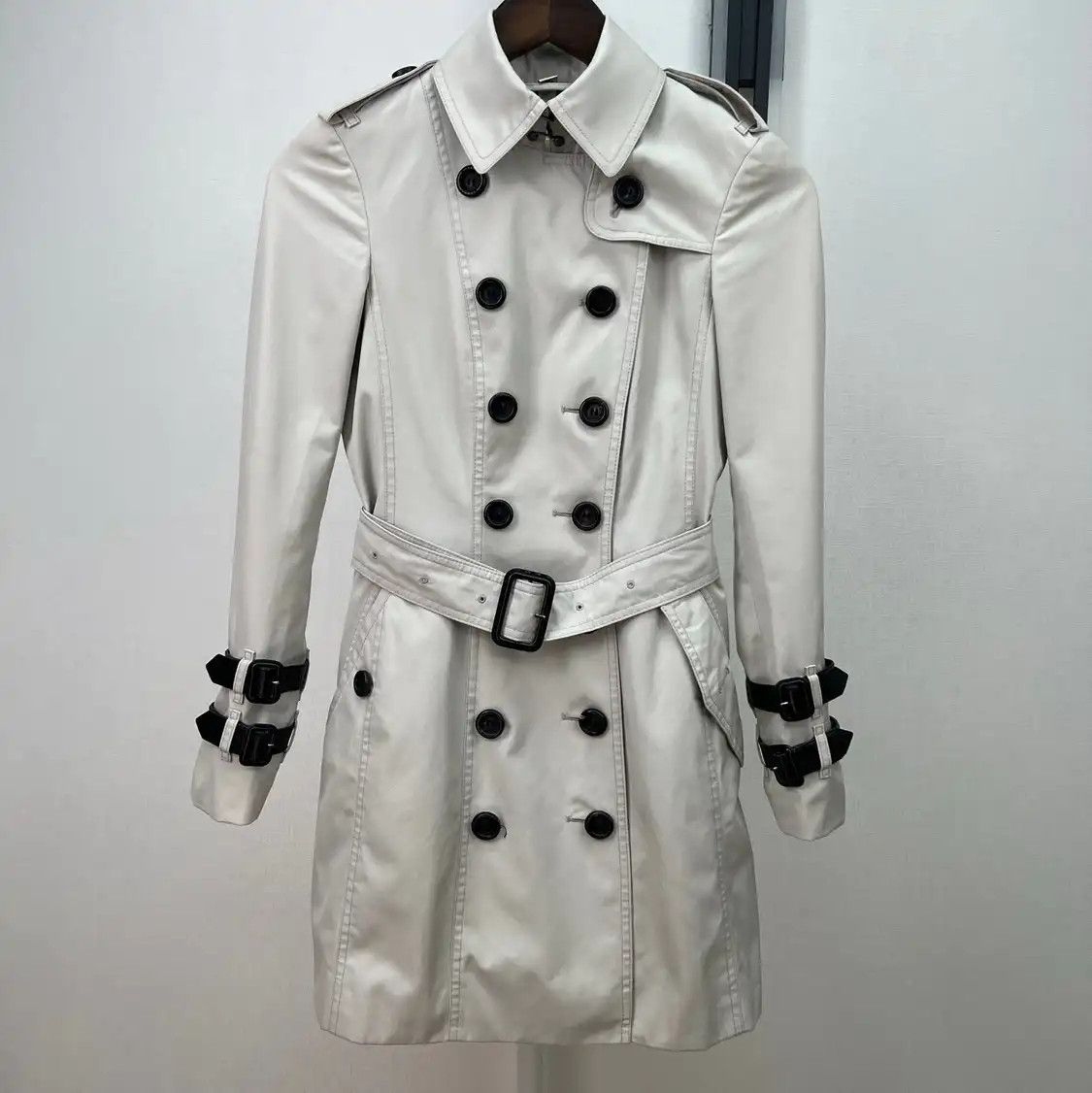 Burberry BURBERRY S size light grey cotton Women's mid-length trench coat Size S / US 4 / IT 40 - 1 Thumbnail
