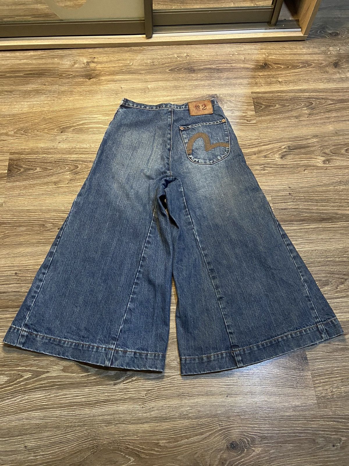 image of Very Evisu Oki-Ni Wide Leg Vintage Y2K Denim Jorts, Men's (Size 26)
