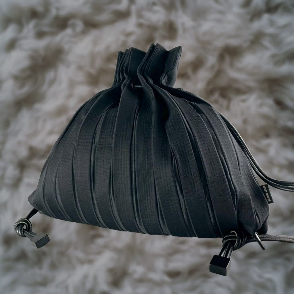 Issey Miyake Issey Miyake Pleats Please Backpack Drawstring Handbag Designer Women Medium Colle VHTF Size ONE SIZE - 1 Thumbnail