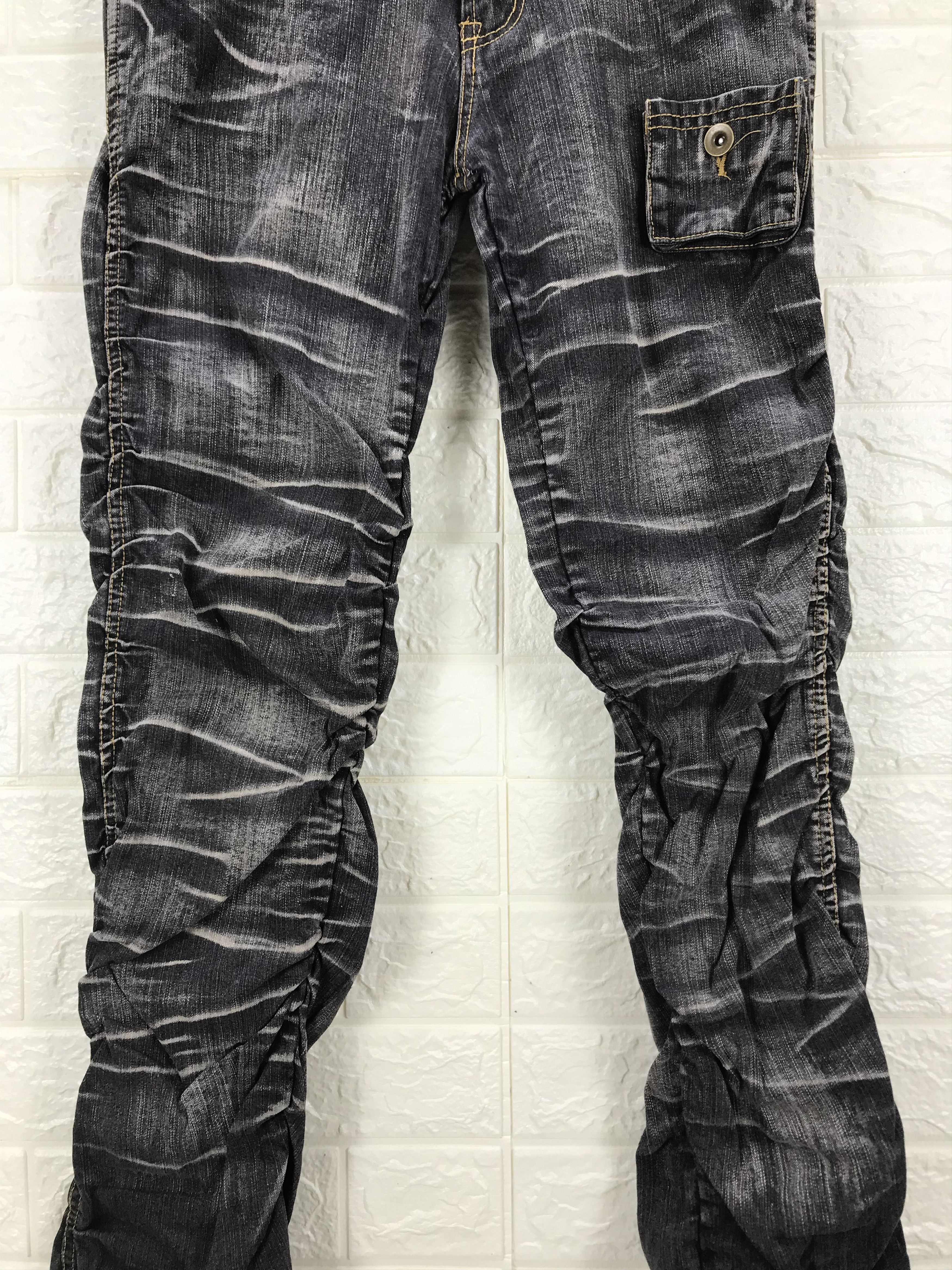 Japanese Brand Japanese Halham Punk Style Faded Black Wrinkle Leg Jeans Size US 32 / EU 48 - 3 Thumbnail